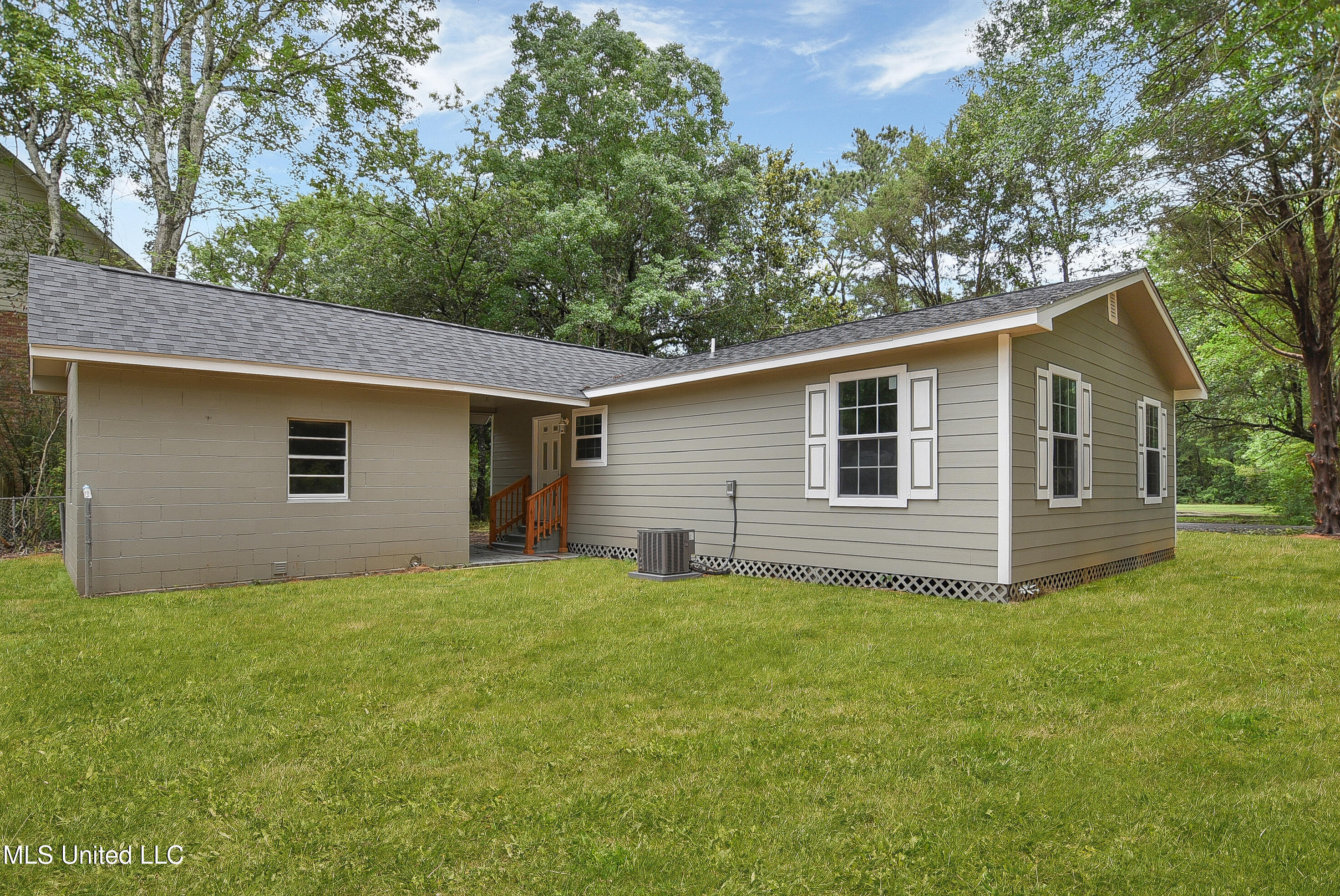 3504 Lundy Williams Road, Moss Point, Mississippi image 3