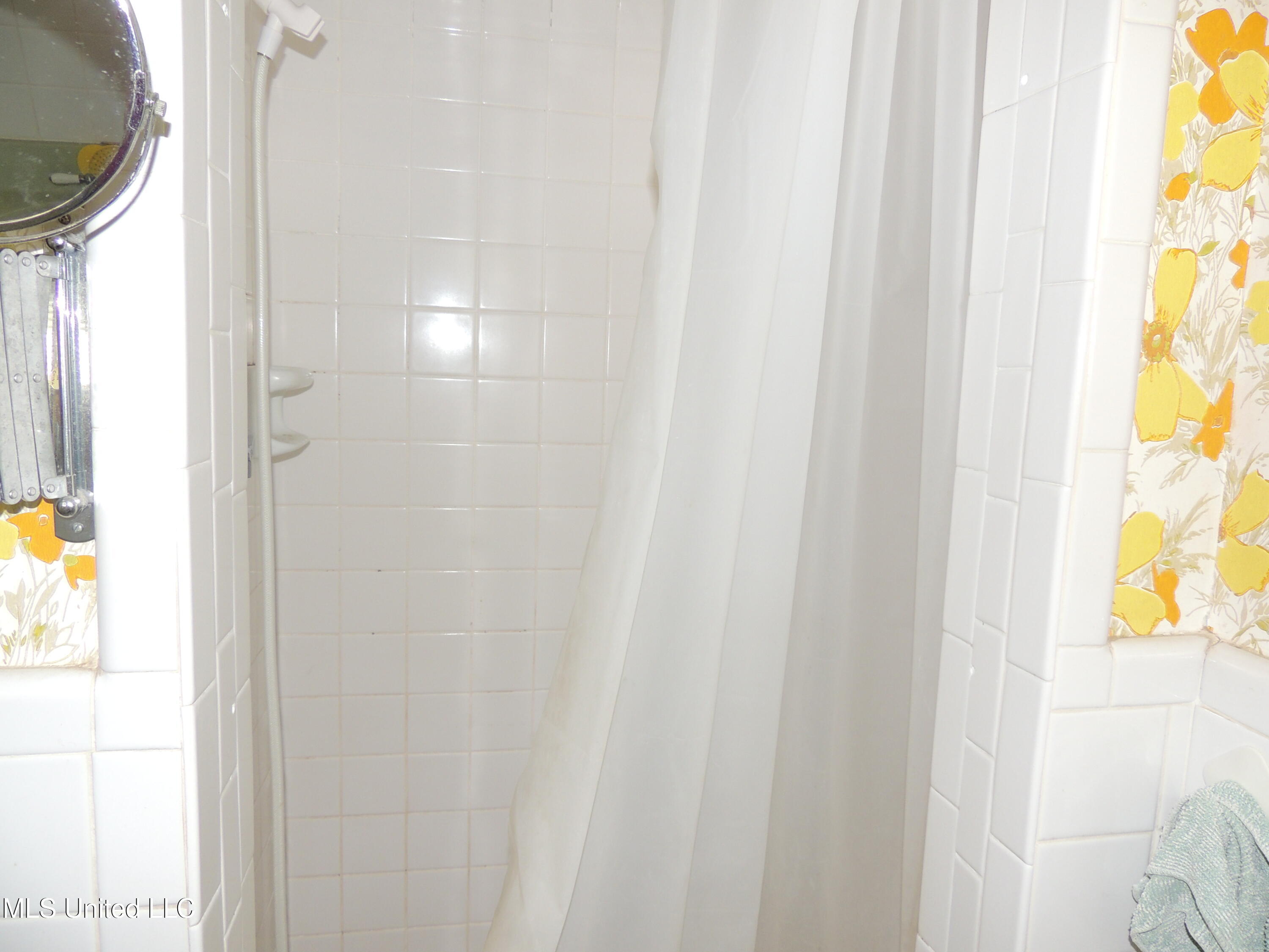 8671 Bob White Drive, Hernando, Mississippi image 23