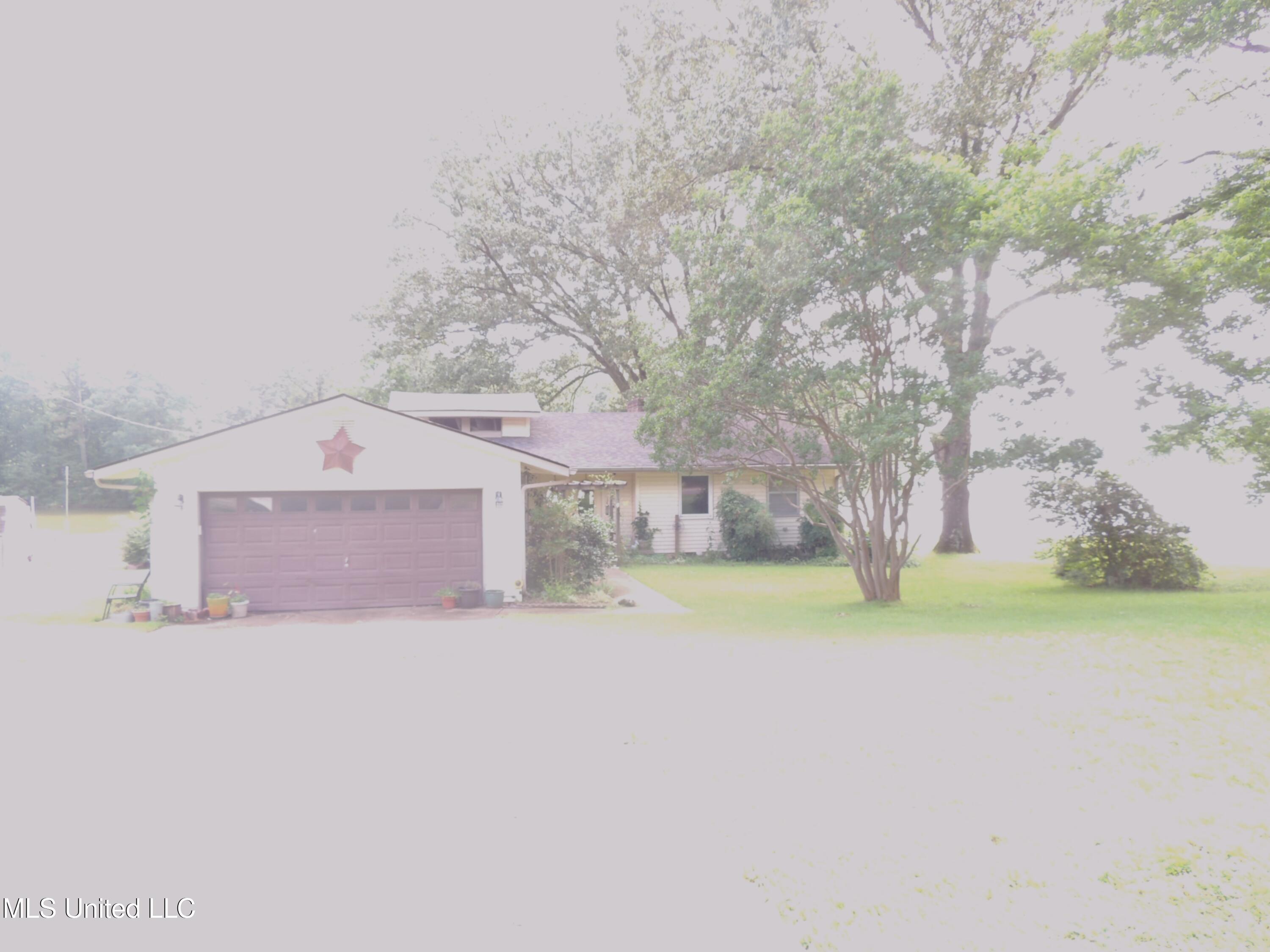 8671 Bob White Drive, Hernando, Mississippi image 44