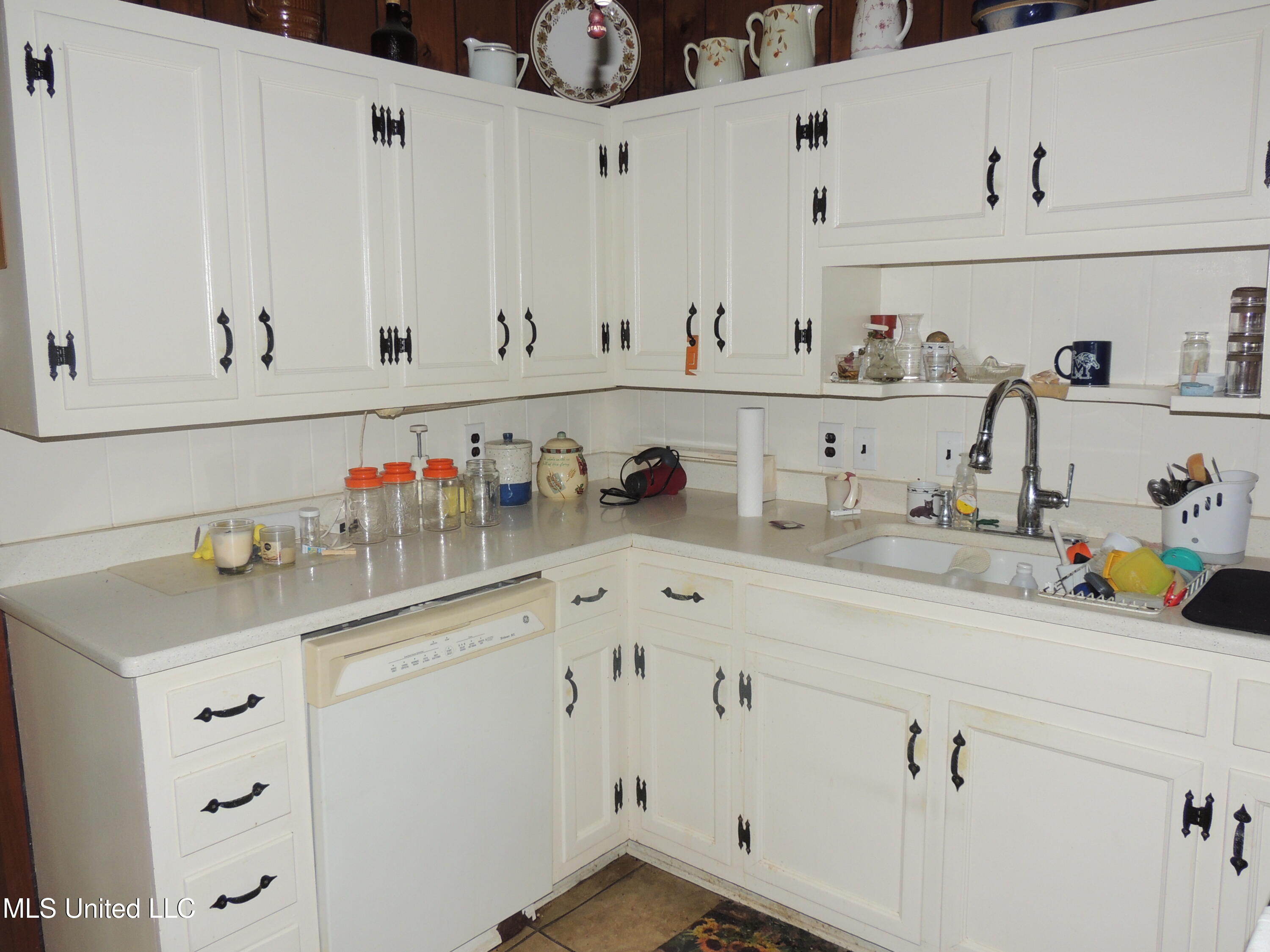 8671 Bob White Drive, Hernando, Mississippi image 8