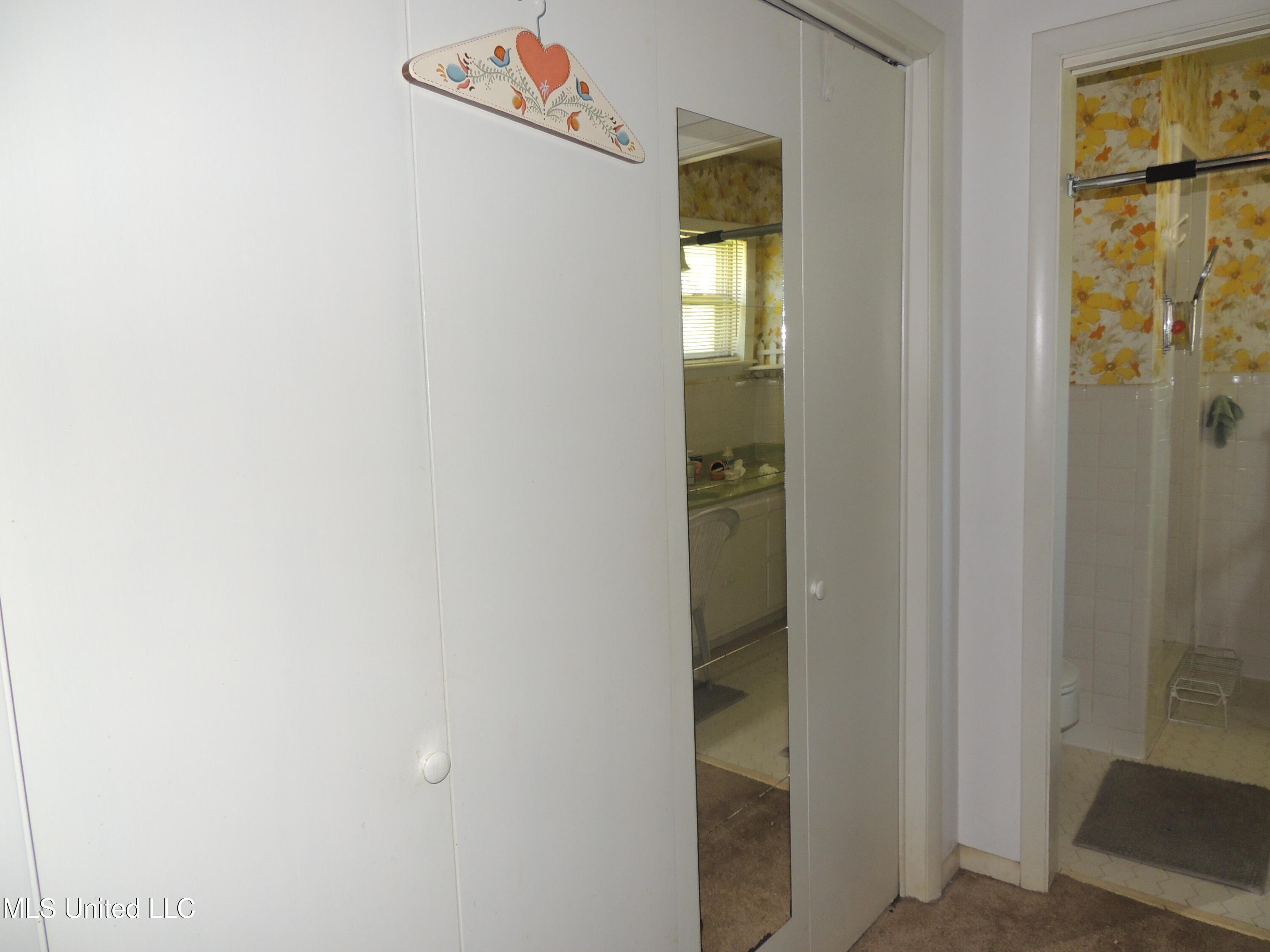8671 Bob White Drive, Hernando, Mississippi image 20