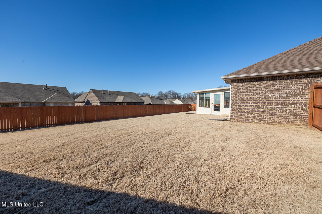 1667 Park Pike Cove, Southaven, Mississippi image 30