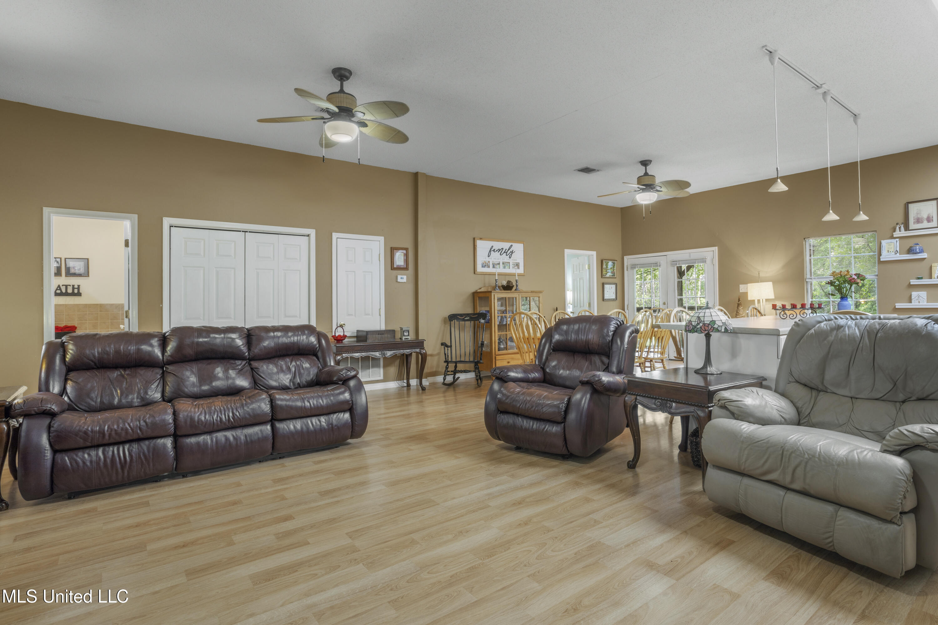 16441 E Adams Road, Saucier, Mississippi image 38
