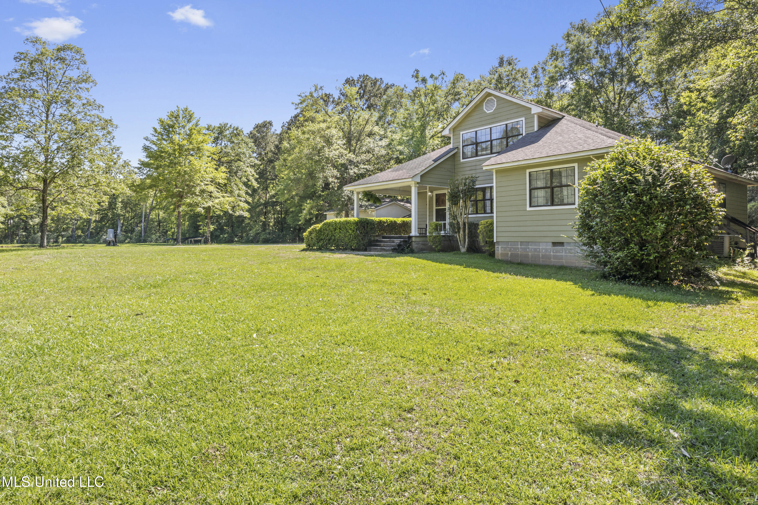16441 E Adams Road, Saucier, Mississippi image 3