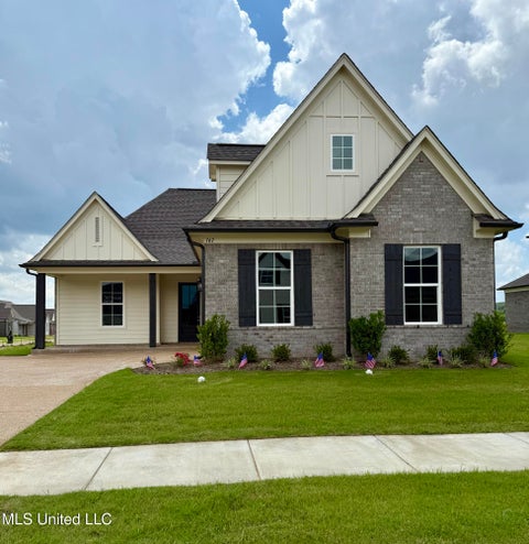 Homes For Sale - 767 Coahoma Court<br/> Nesbit, MS 38651
