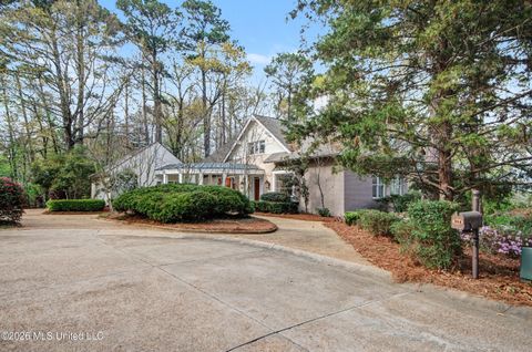 Homes For Sale - 104 Grey Brant Court<br/> Madison County, Madison, MS 39110