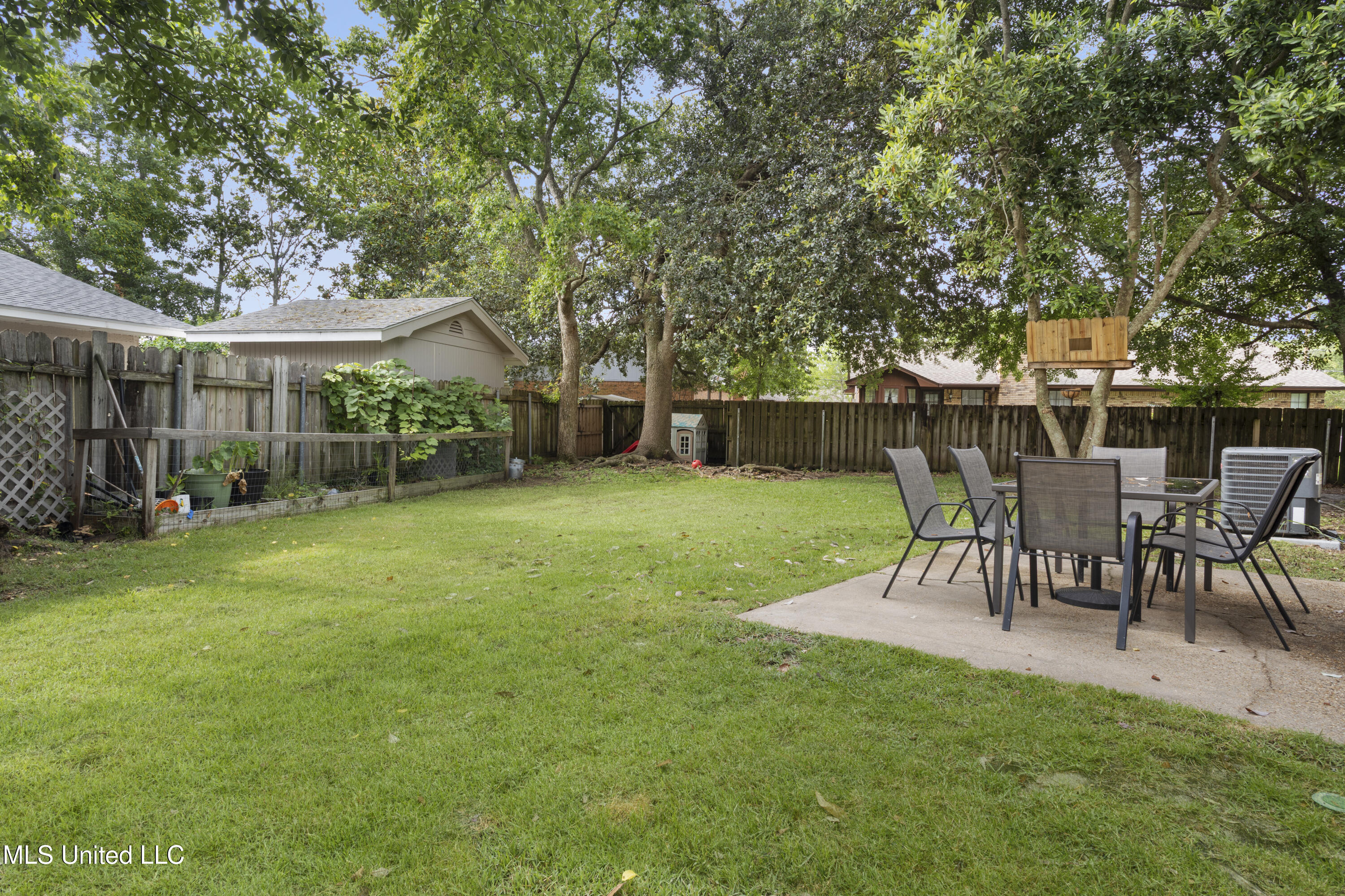 2099 Rustwood Drive, Biloxi, Mississippi image 24