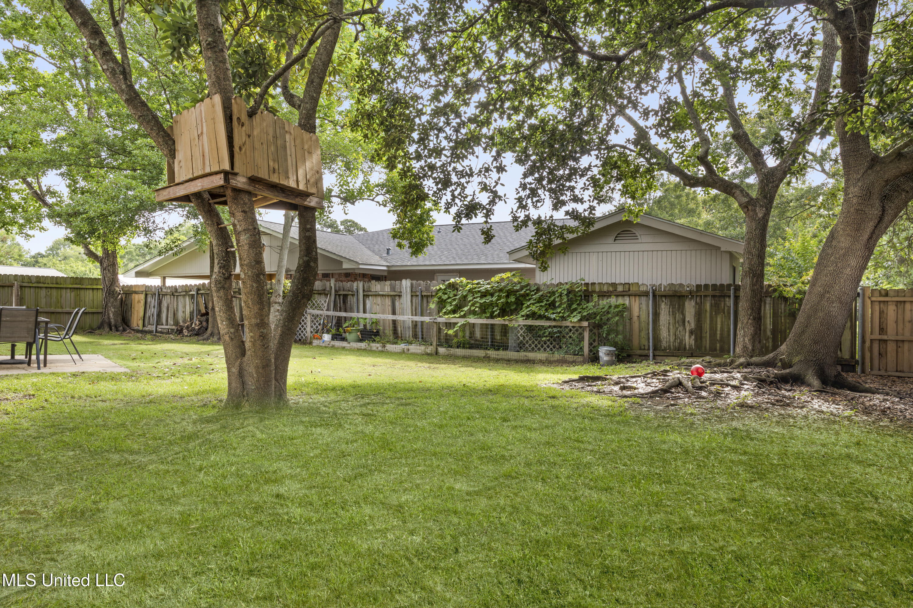 2099 Rustwood Drive, Biloxi, Mississippi image 26