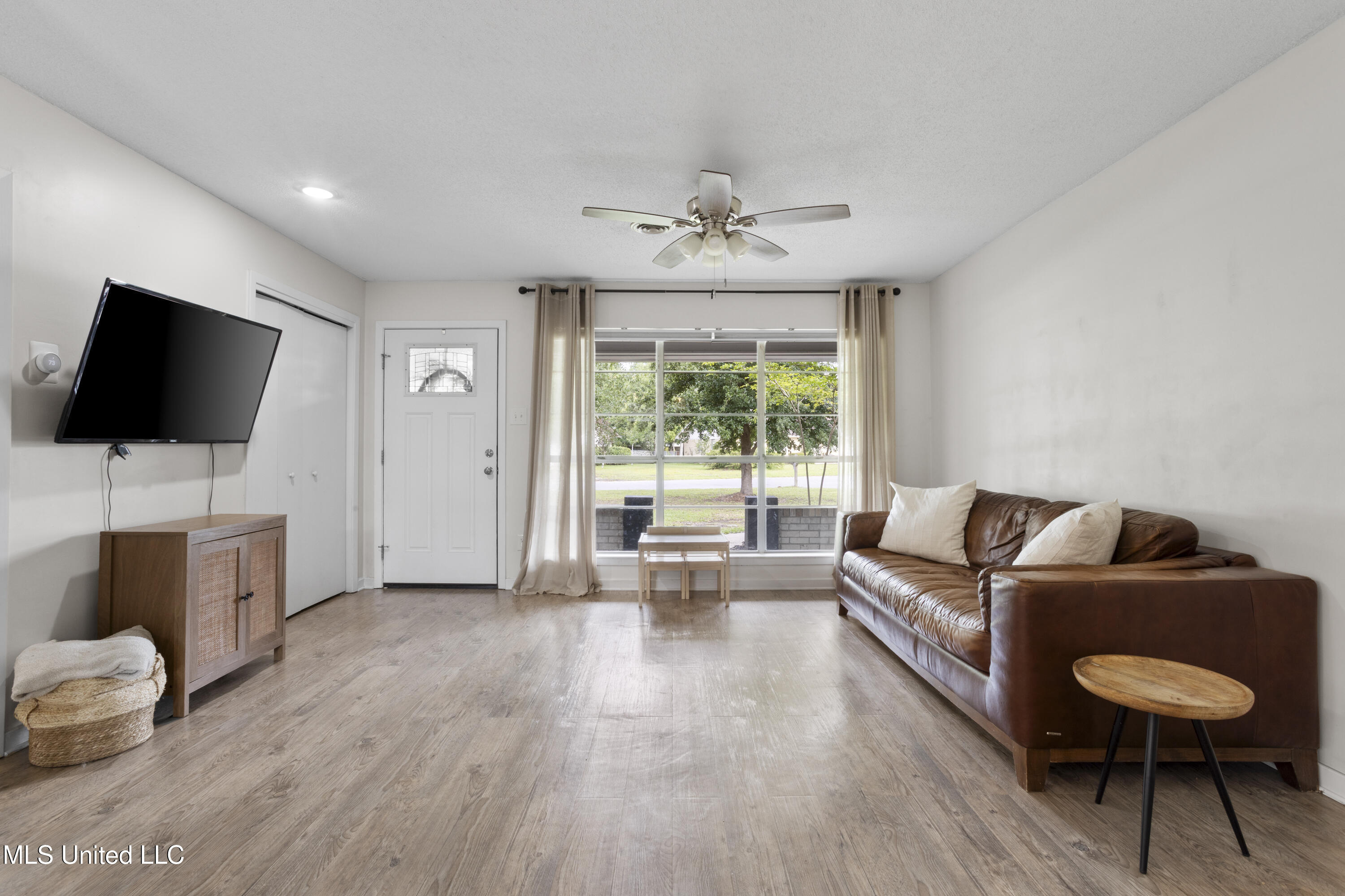 2099 Rustwood Drive, Biloxi, Mississippi image 3