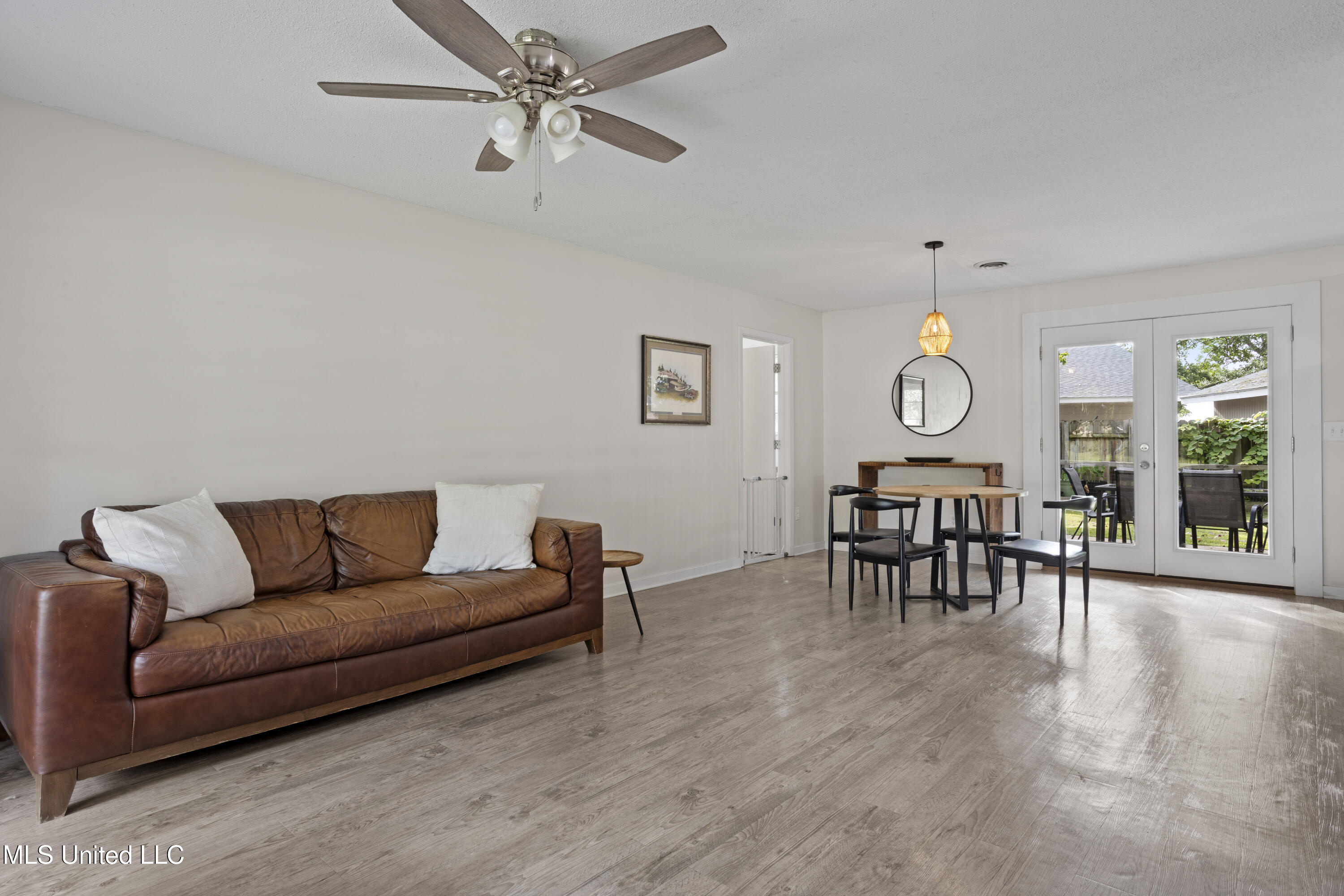 2099 Rustwood Drive, Biloxi, Mississippi image 6