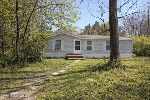 Mobile Home For Sale - 185 Carol Avenue<br/> Florence, MS 39073