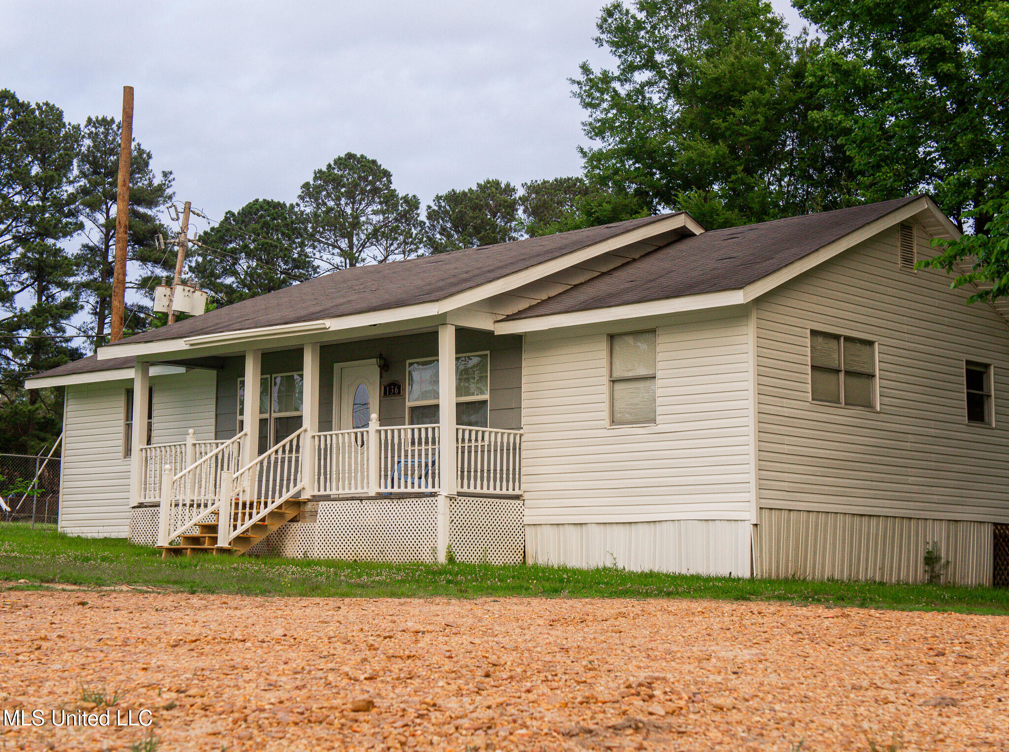 136 Peggy Drive, Florence, Mississippi image 4