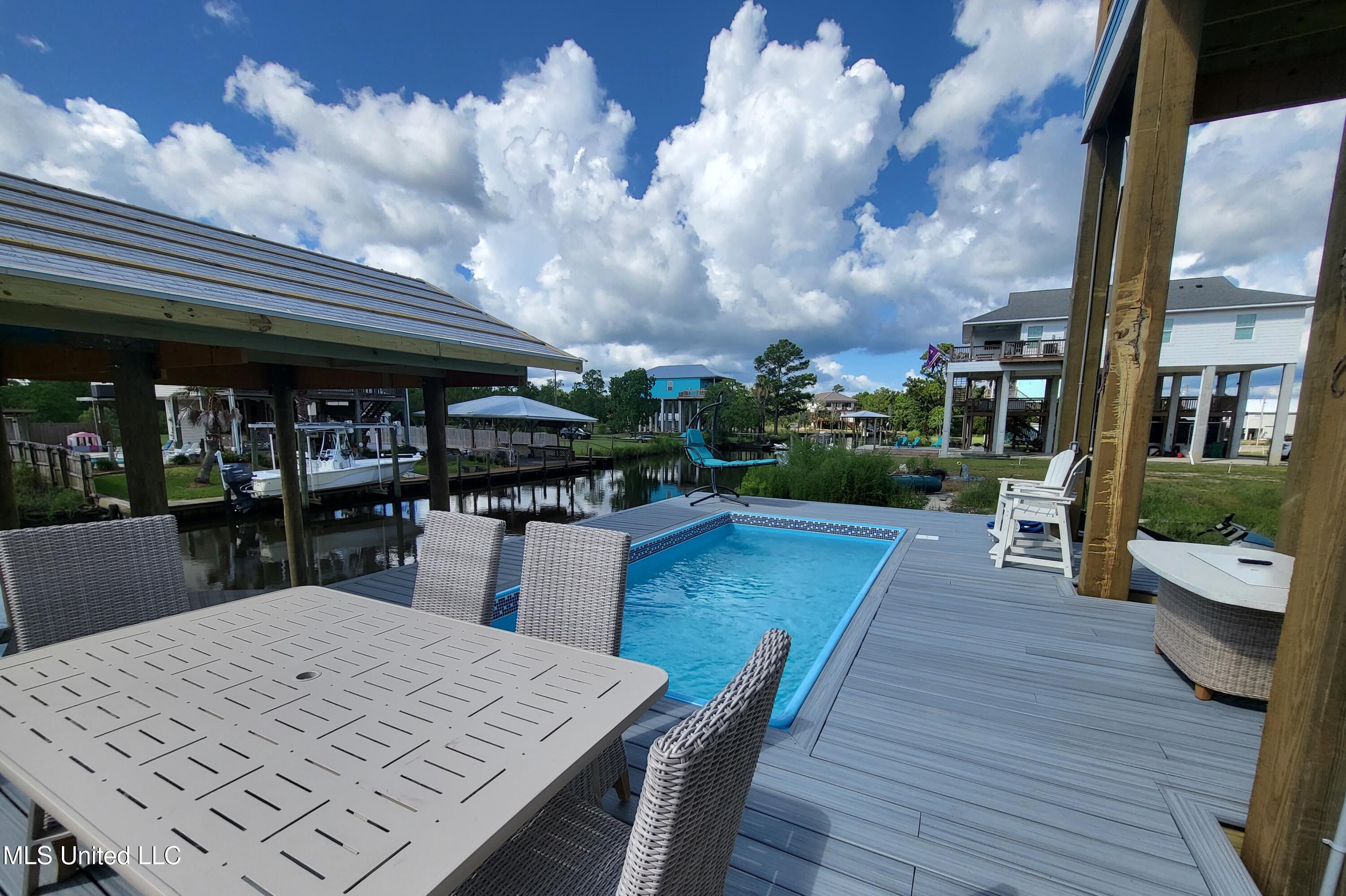 4032 Mindanao, Bay Saint Louis, Mississippi image 20