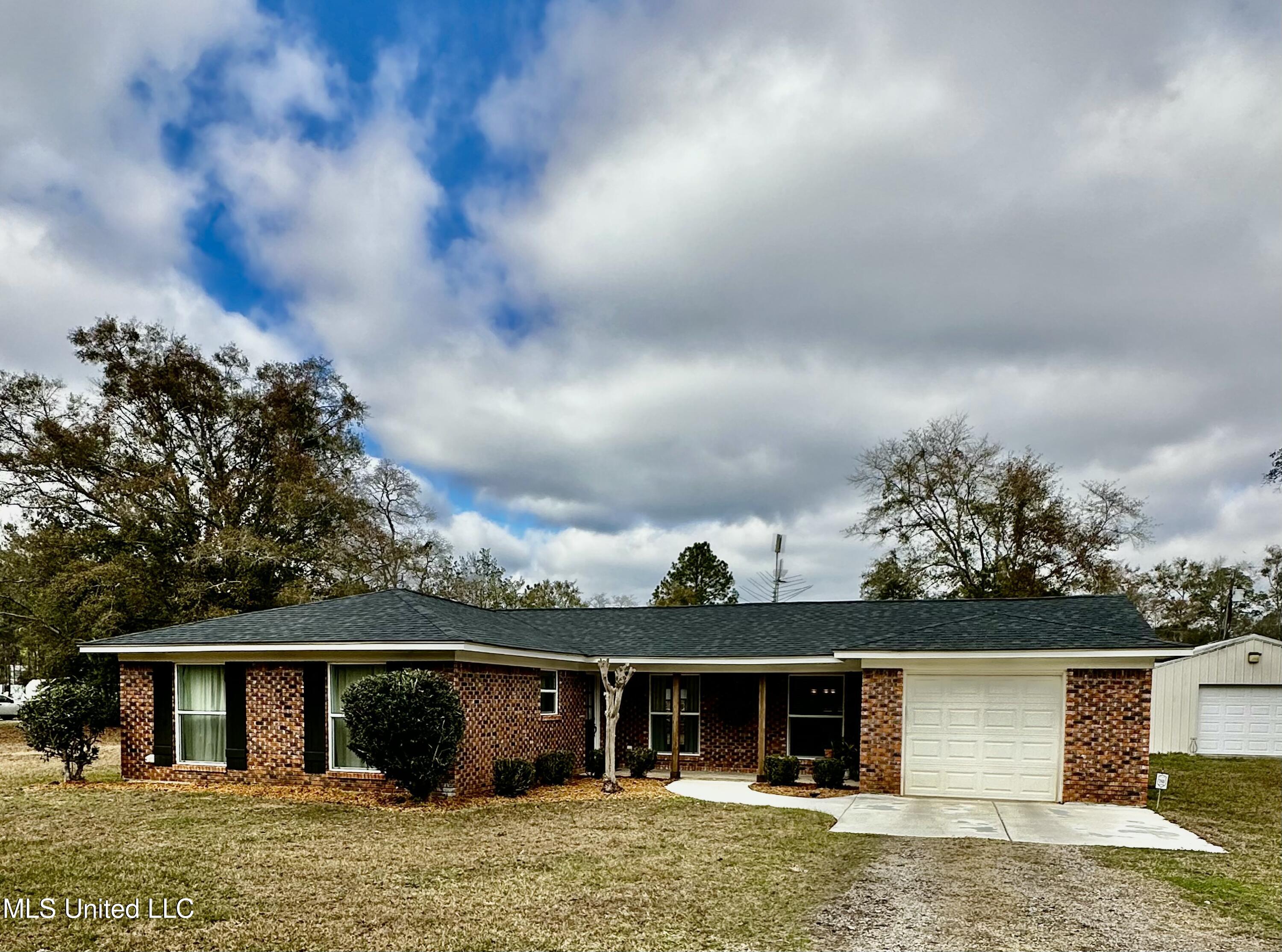 12217 Philadelphia Road, Moss Point, Mississippi image 1