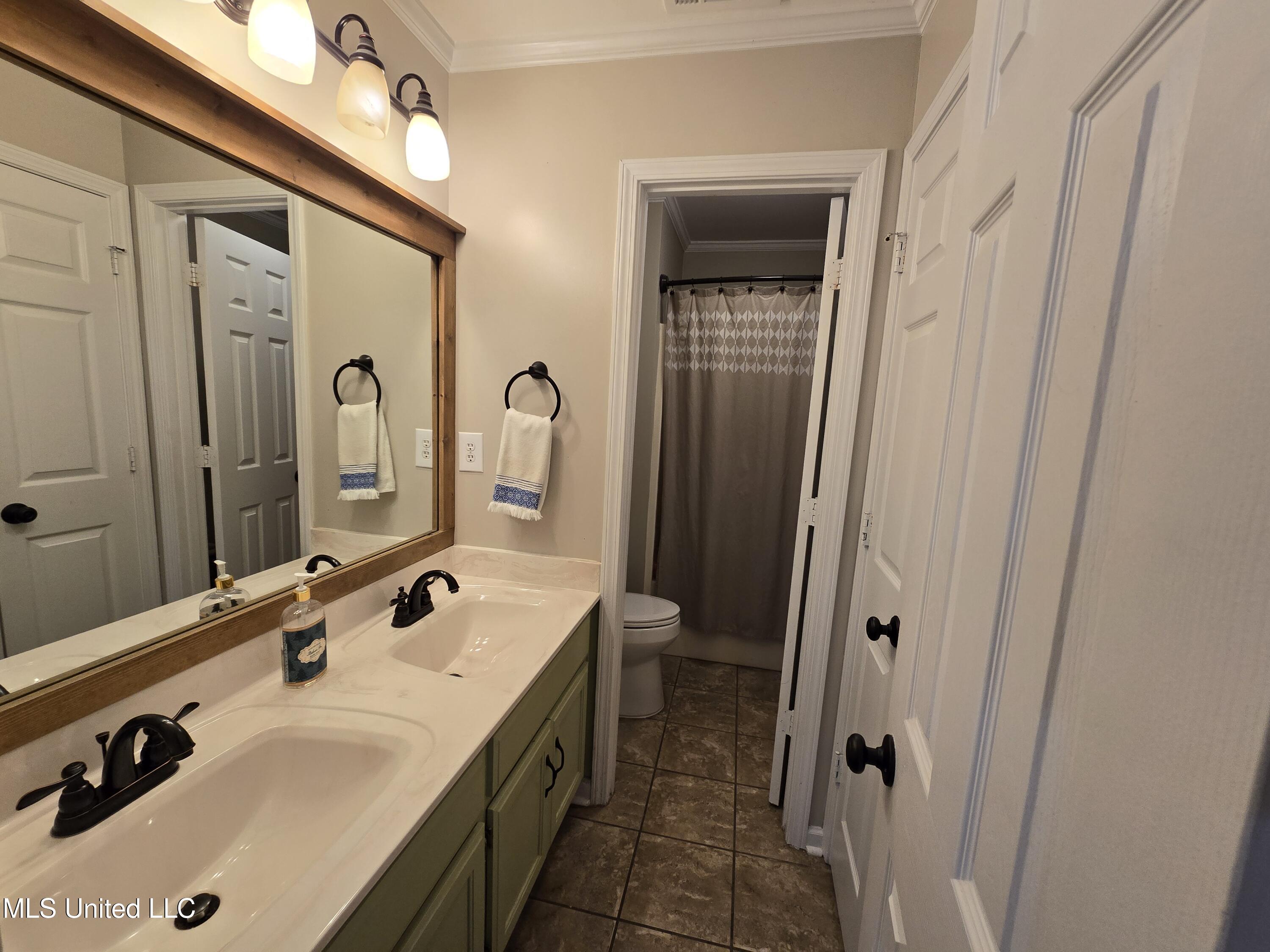 447 Shaker Drive, Senatobia, Mississippi image 32