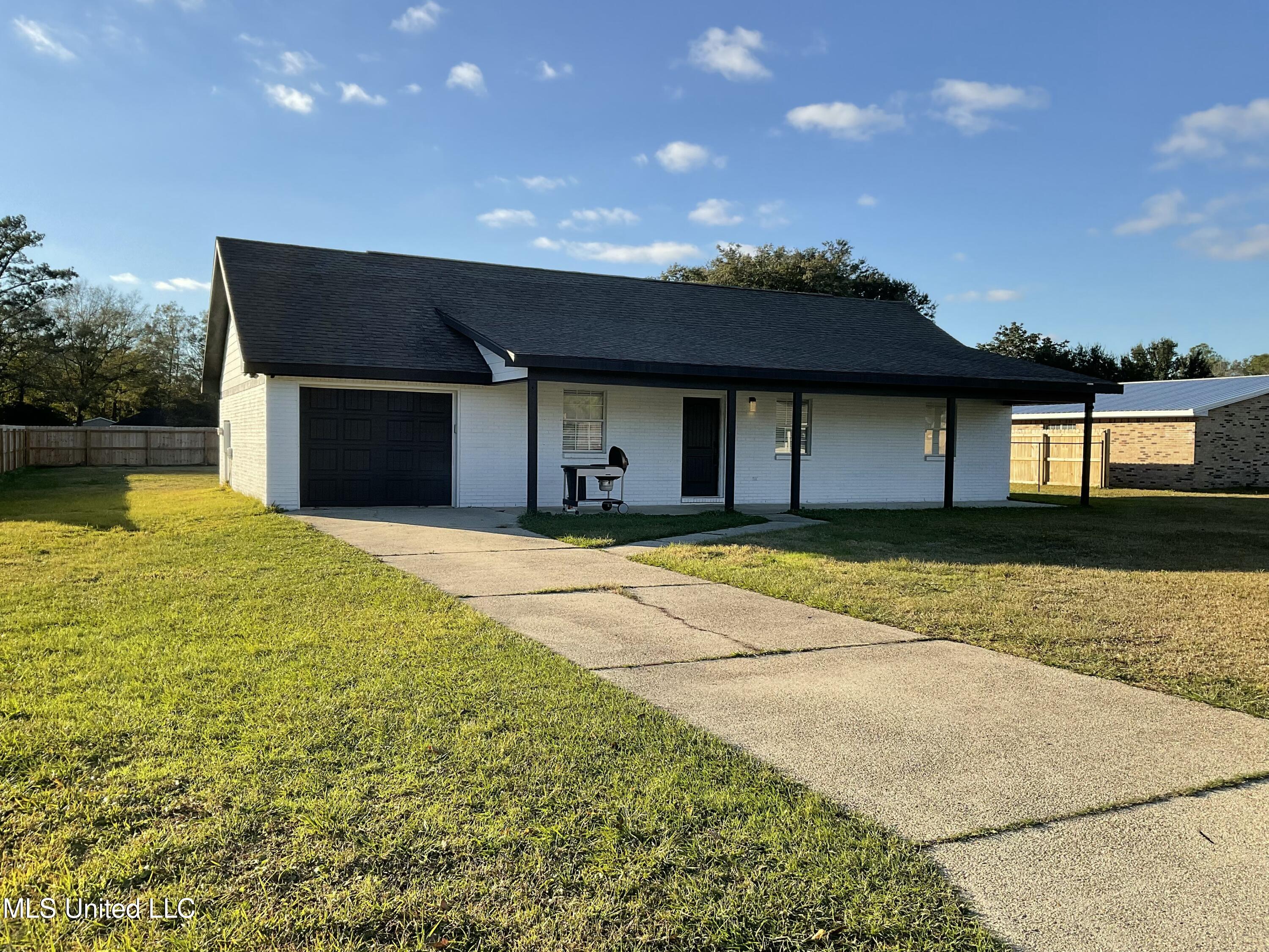 12217 Dixie Avenue, Biloxi, Mississippi image 1