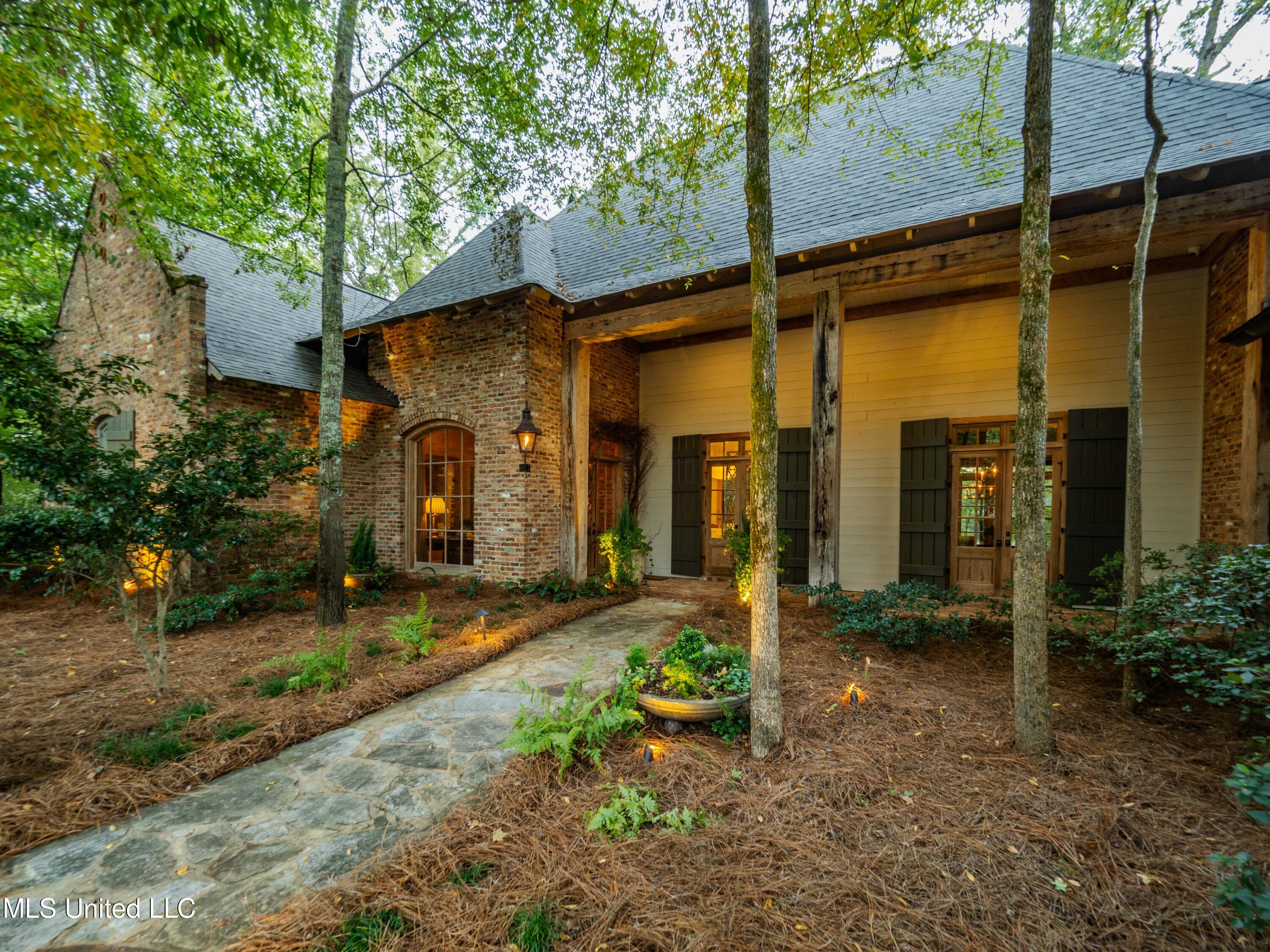 101 Green Glades, Ridgeland, Mississippi image 2