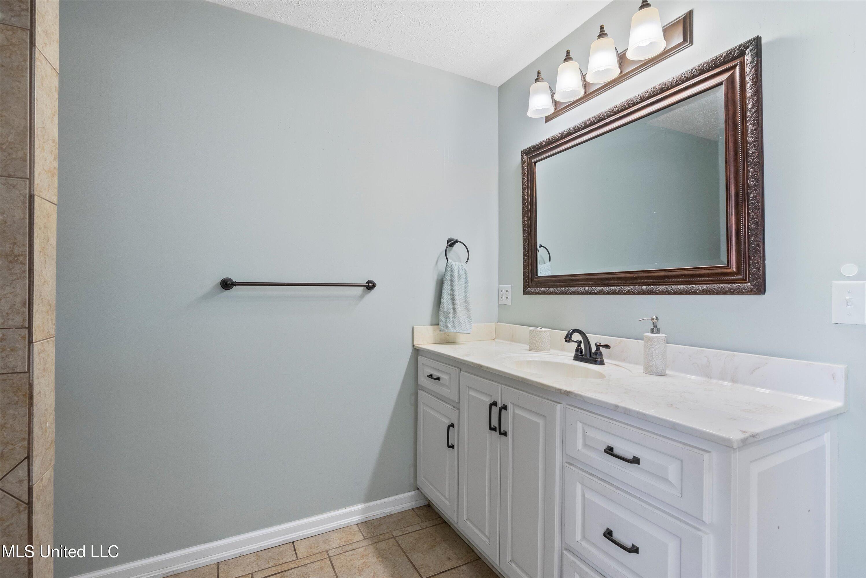 760 Hickory Drive, Grenada, Mississippi image 28