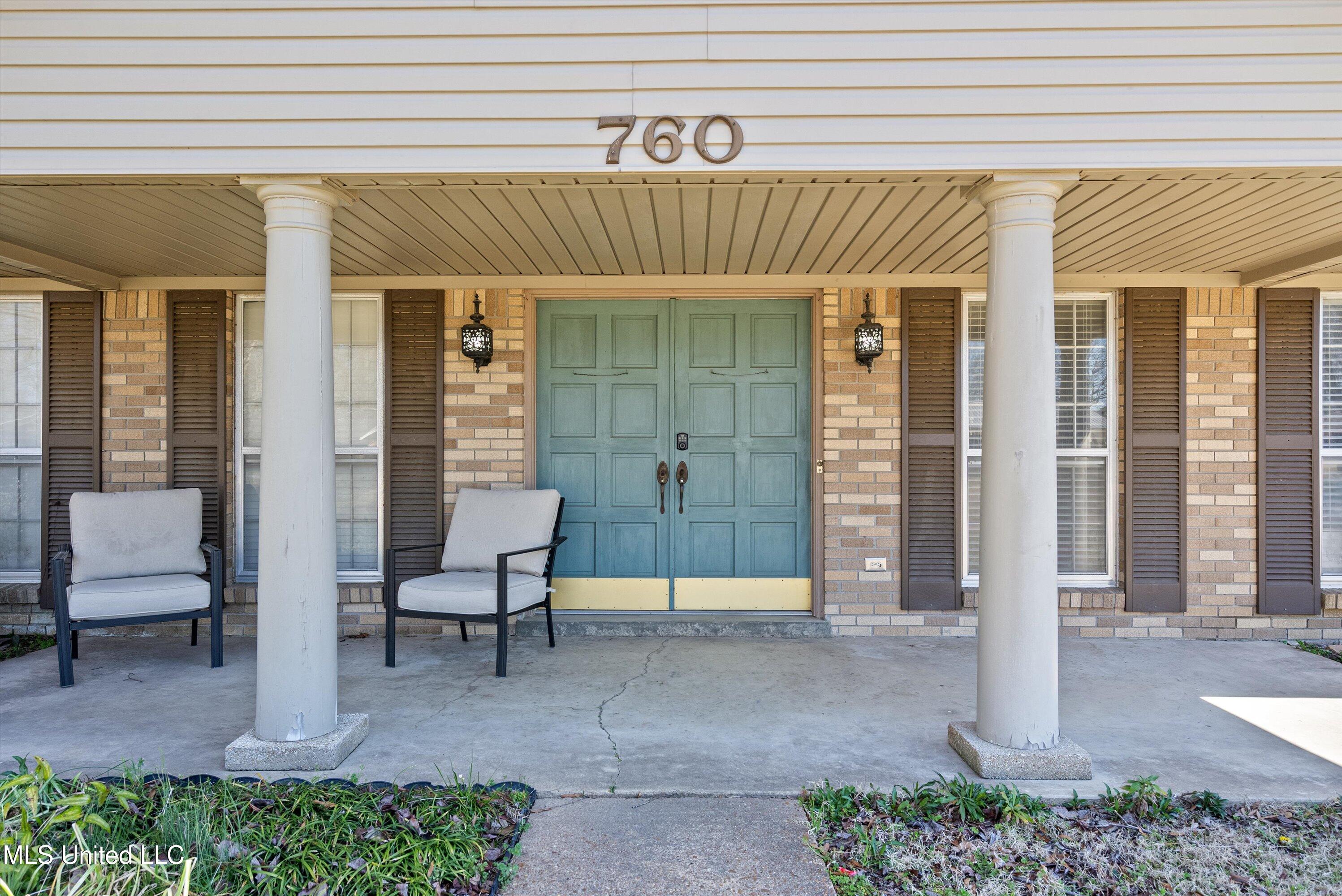 760 Hickory Drive, Grenada, Mississippi image 3