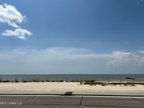 Vacant Land For Sale - 606 S Beach Boulevard<br/> Waveland, MS 39576