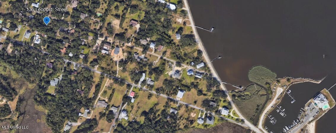 136 Leopold Street, Bay Saint Louis, Mississippi image 1