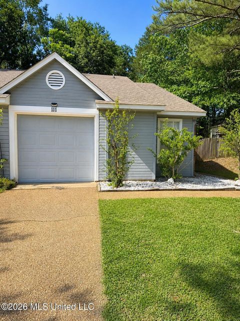 Homes For Sale - 111 Glen Hollow Drive<br/> Hinds County, Clinton, MS 39056