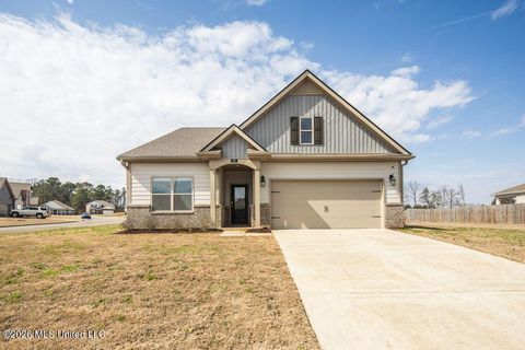 Homes For Sale - 87 Banks Boulevard<br/> Marshall County, Byhalia, MS 38611