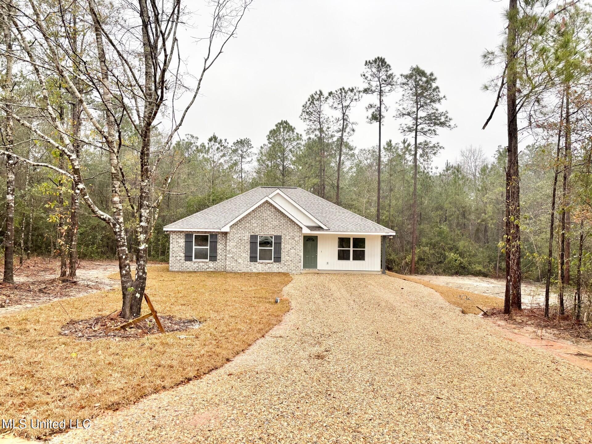 27041 Racoon Cove, Perkinston, Mississippi image 1