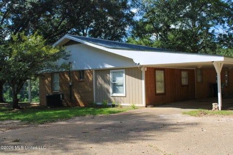 Homes For Sale - 1034 Oak Tree Lane<br/> Pike County, Magnolia, MS 39652