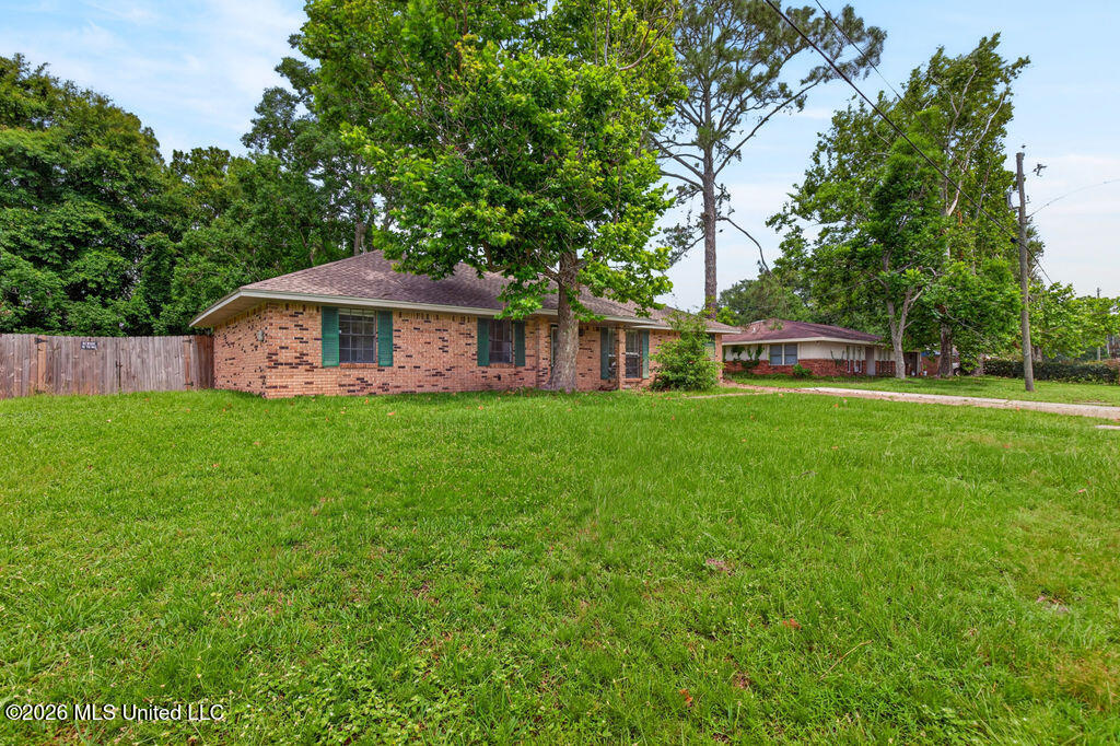 305 Joyce Avenue - Photo 4