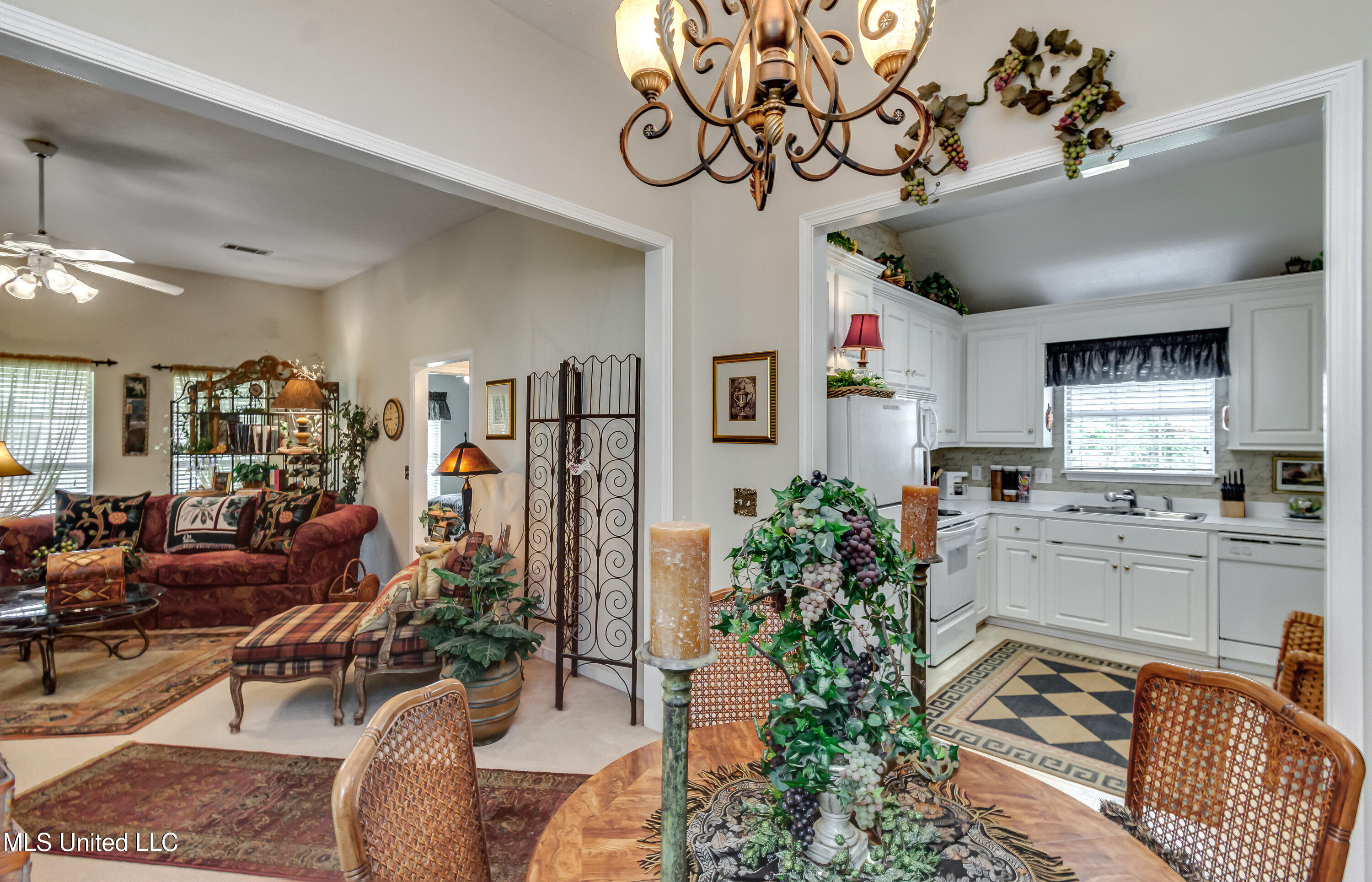 Pearl, Mississippi 39208, United States, 2 Bedrooms Bedrooms, ,2 BathroomsBathrooms,Residential,Active,145650