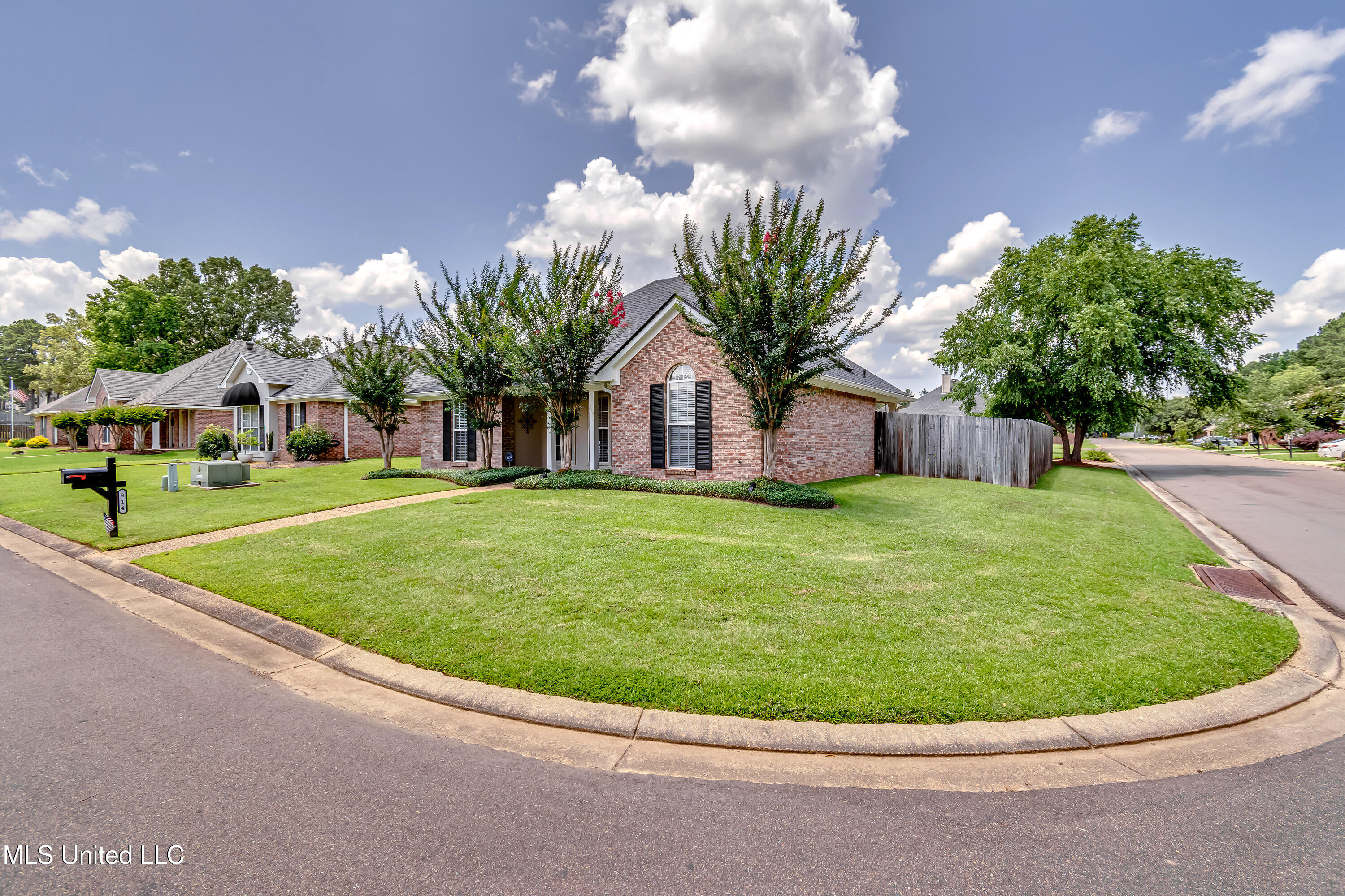 Pearl, Mississippi 39208, United States, 2 Bedrooms Bedrooms, ,2 BathroomsBathrooms,Residential,Active,145650