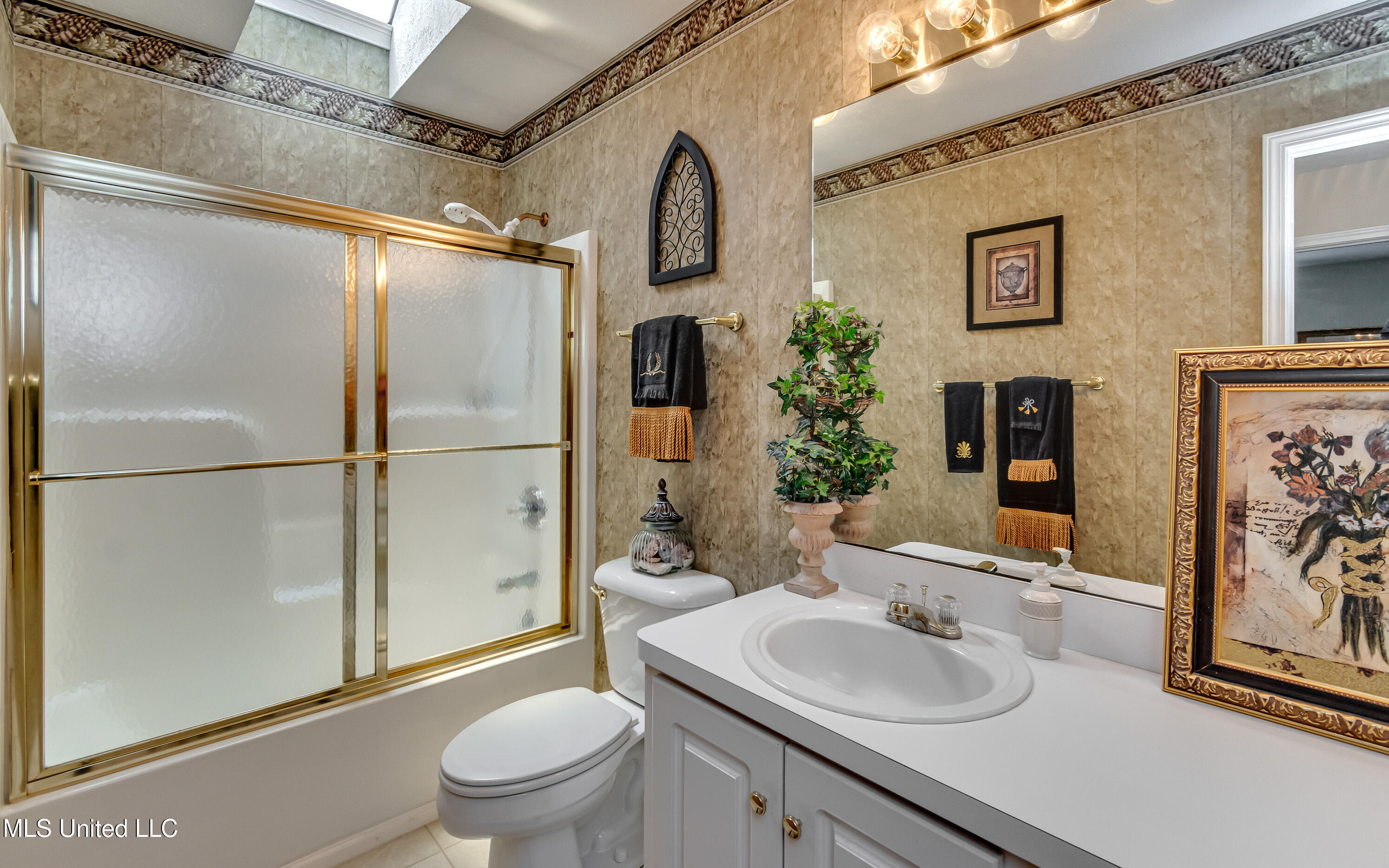 Pearl, Mississippi 39208, United States, 2 Bedrooms Bedrooms, ,2 BathroomsBathrooms,Residential,Active,145650