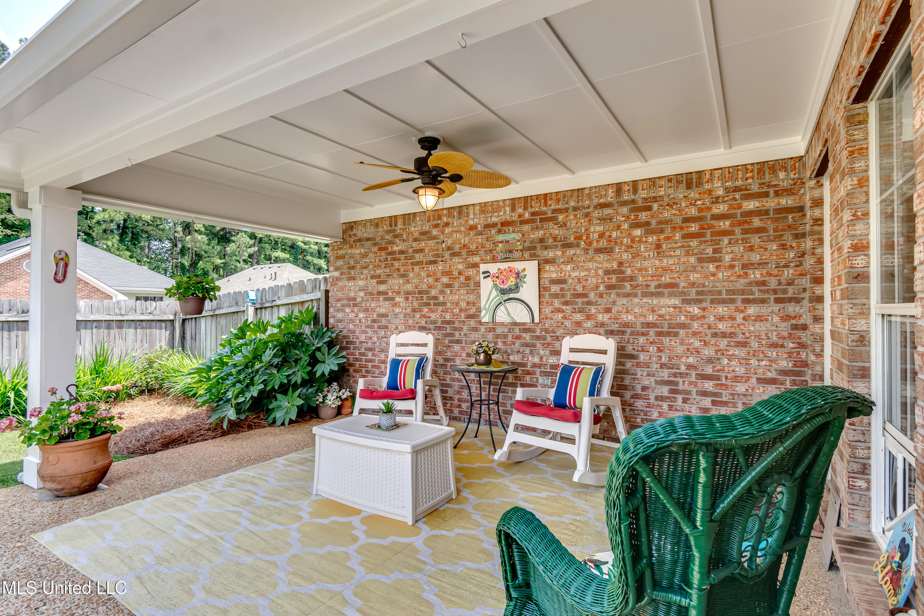 Pearl, Mississippi 39208, United States, 2 Bedrooms Bedrooms, ,2 BathroomsBathrooms,Residential,Active,145650