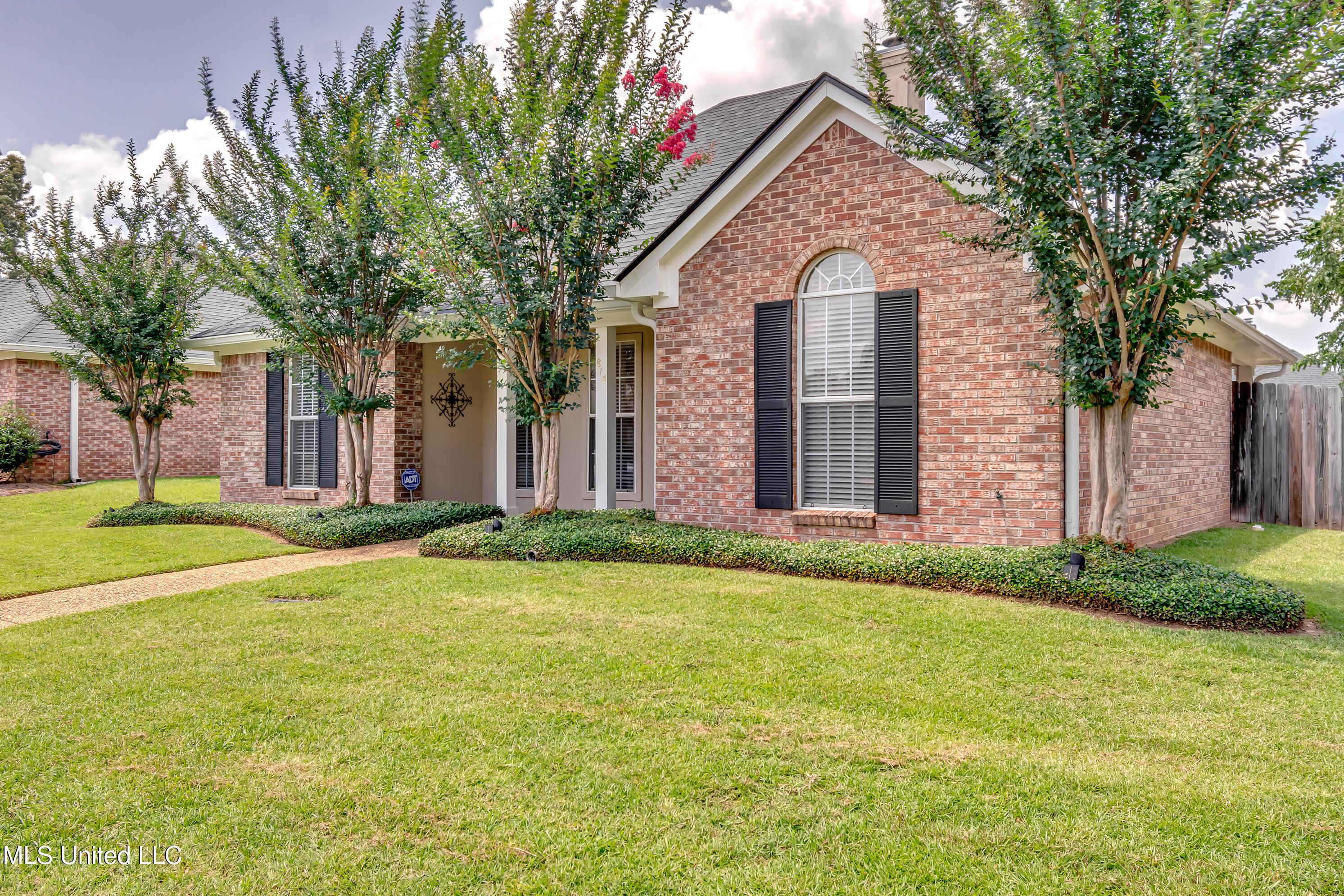 Pearl, Mississippi 39208, United States, 2 Bedrooms Bedrooms, ,2 BathroomsBathrooms,Residential,Active,145650