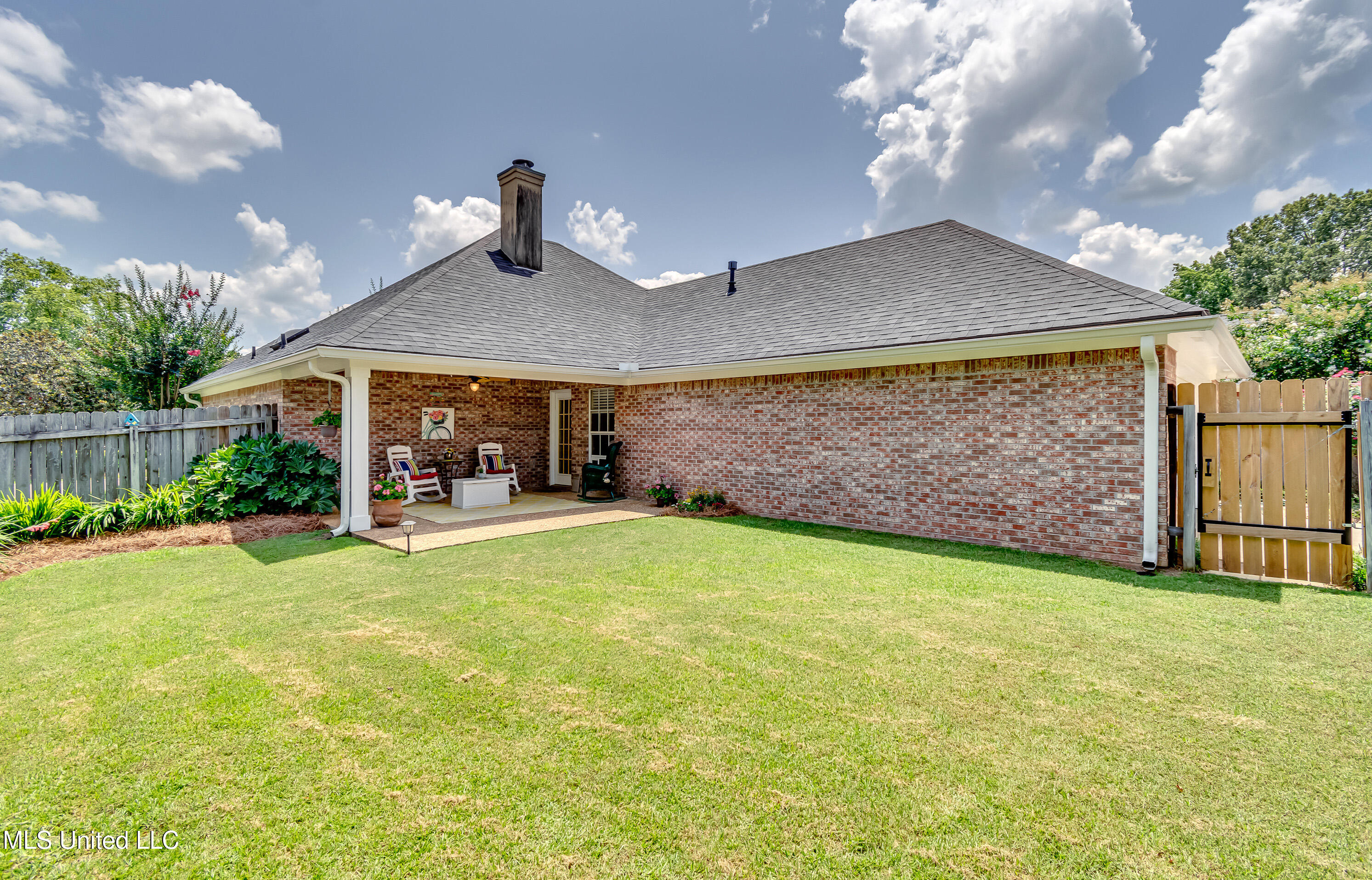 Pearl, Mississippi 39208, United States, 2 Bedrooms Bedrooms, ,2 BathroomsBathrooms,Residential,Active,145650