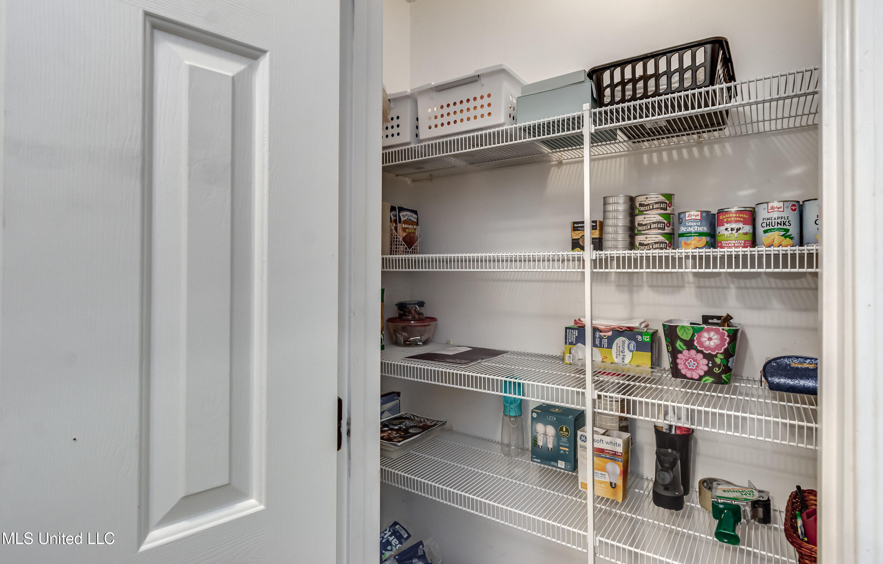 Pearl, Mississippi 39208, United States, 2 Bedrooms Bedrooms, ,2 BathroomsBathrooms,Residential,Active,145650