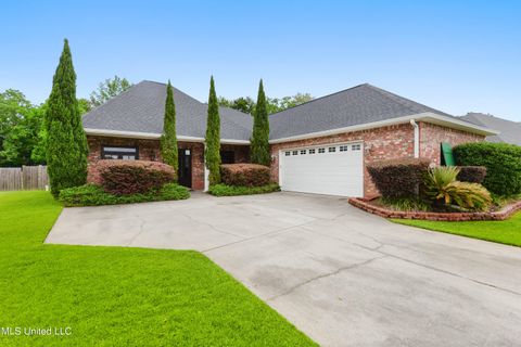 Single Family Residence in Gulfport MS 13511 Brayton Boulevard.jpg