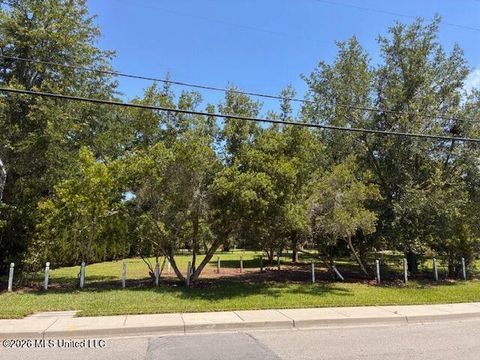 Vacant Land For Sale - 722 2nd Street<br/> Gulfport, MS 39501
