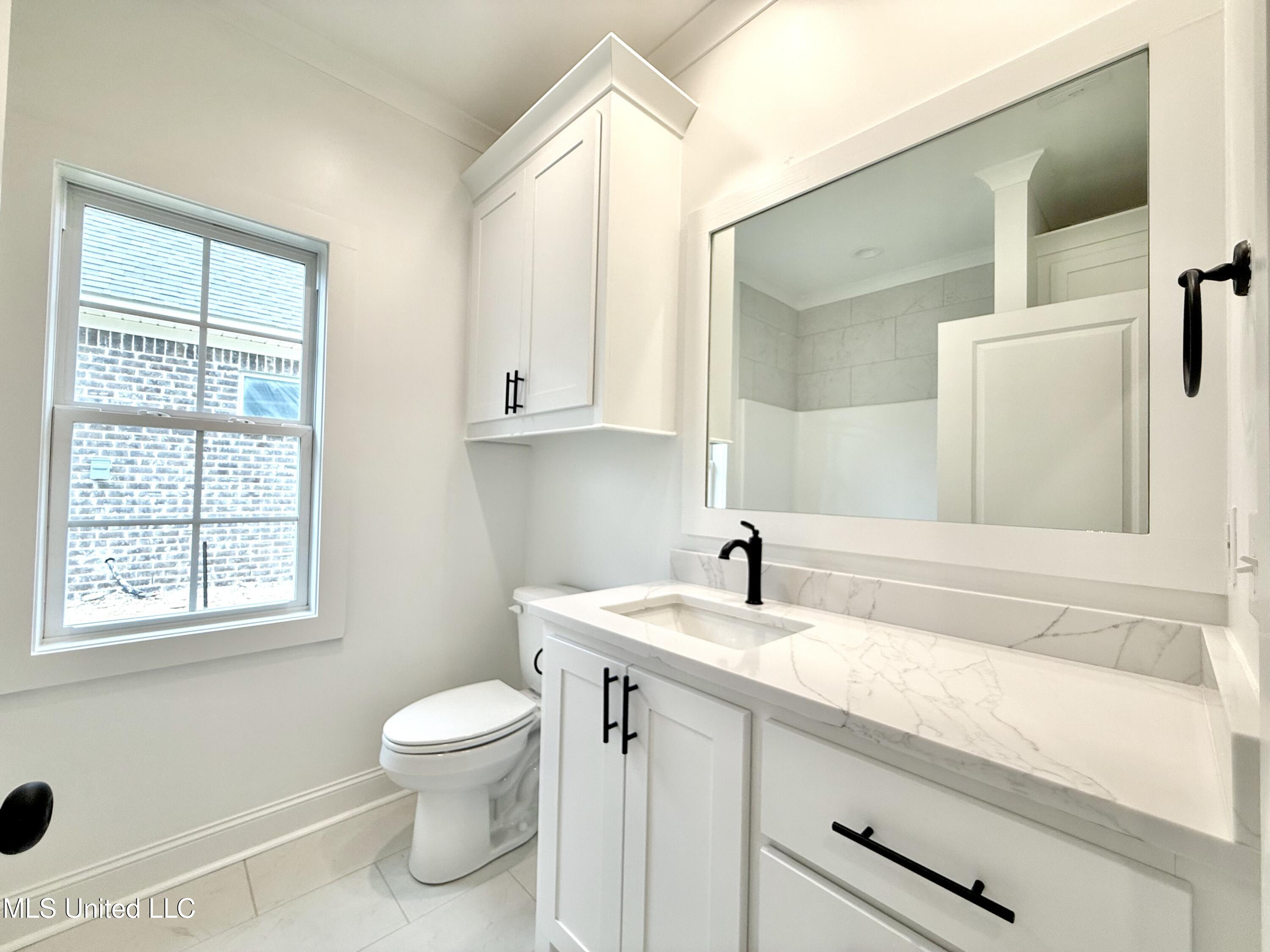 402 Butternut Dr, Canton, Mississippi image 15