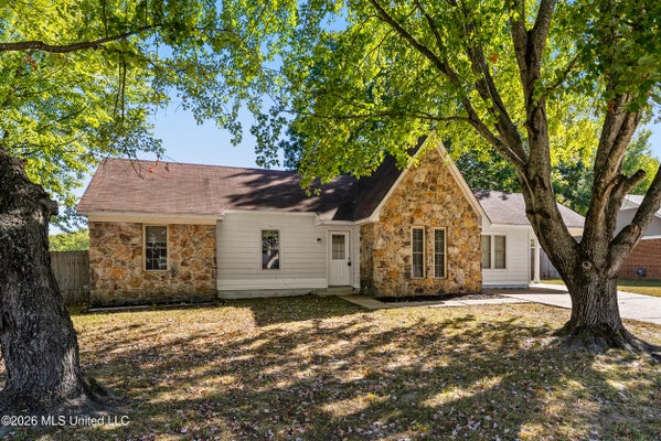 5704 INGLESIDE DR, HORN LAKE, MS 38637 - Image 52f5e9834bbe0053bdaa90cf5f459dce/1131456829