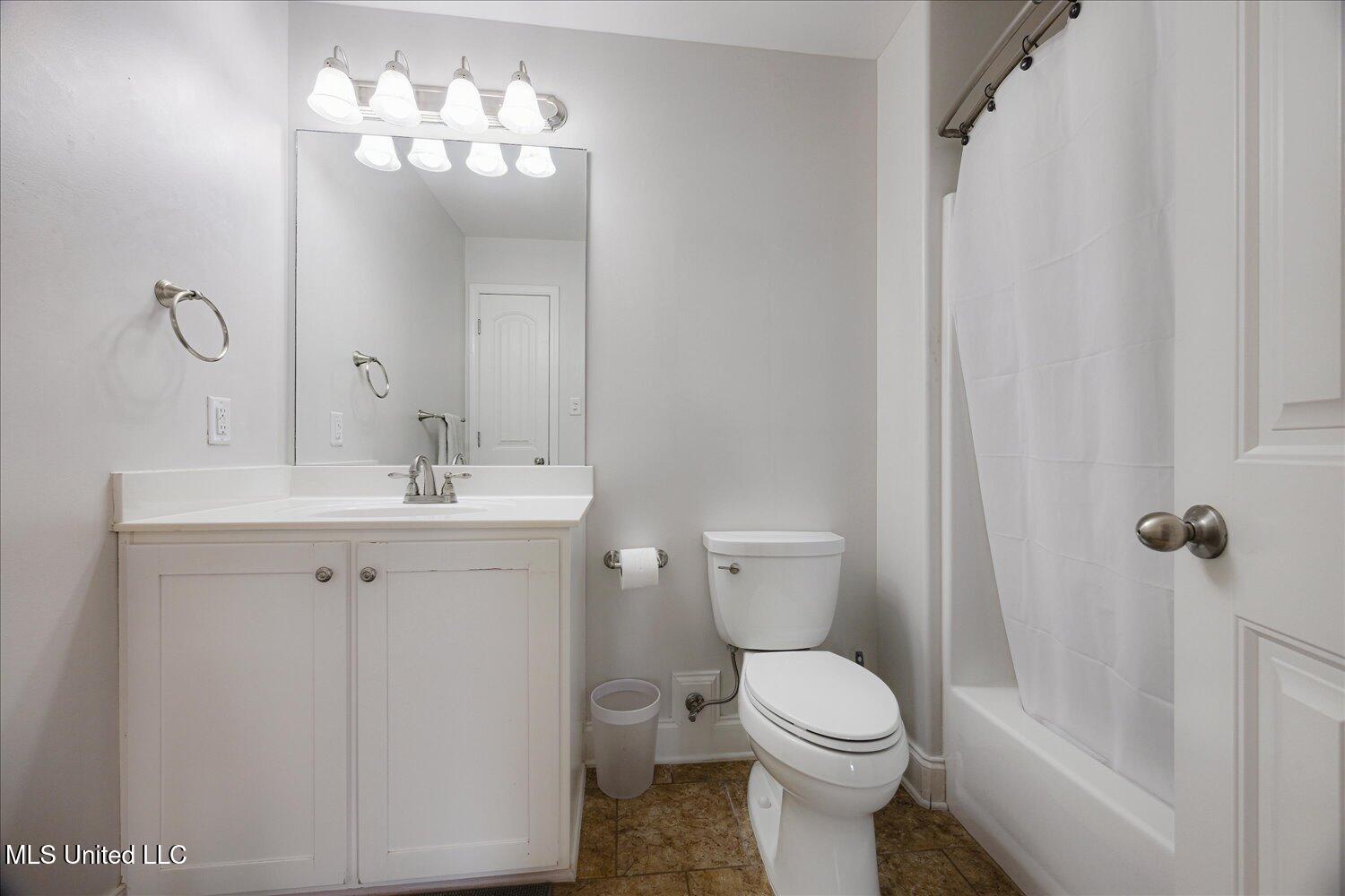 1108 Merloun Drive, Olive Branch, Mississippi image 27