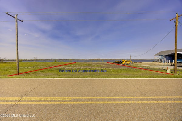 2418 EAGLE LAKE SHORE RD, VICKSBURG, MS 39183 - Image 532d4b78e8c8a60ef7ecab6b6445d324/2744951164