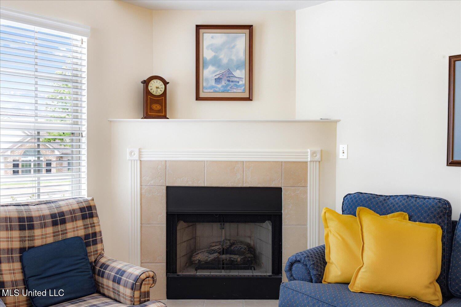 8761 Parkview Oaks Circle, Olive Branch, Mississippi image 12