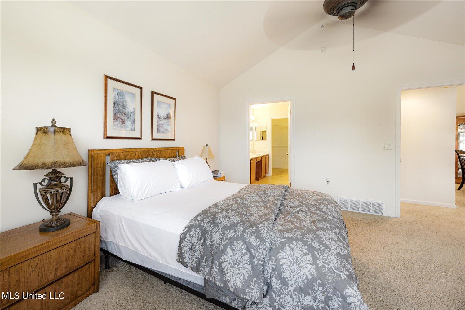 8761 Parkview Oaks Circle, Olive Branch, Mississippi image 22