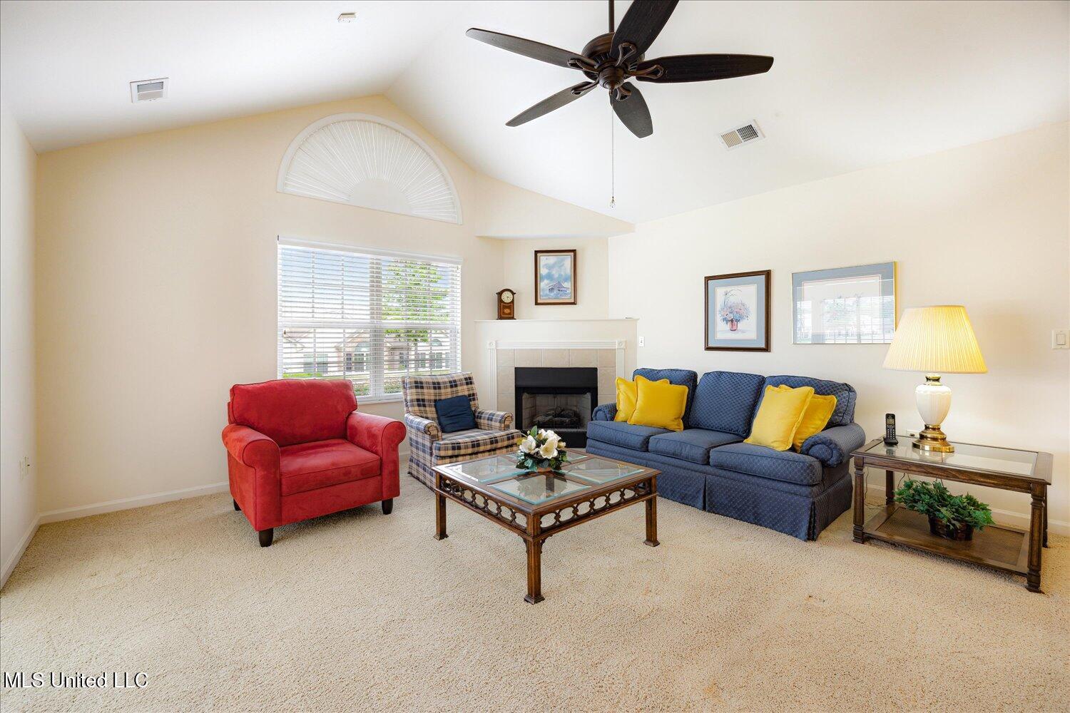 8761 Parkview Oaks Circle, Olive Branch, Mississippi image 10