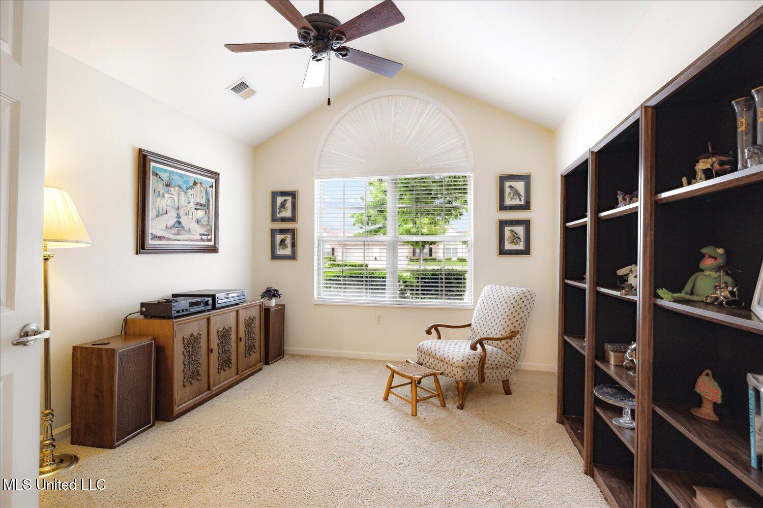 8761 Parkview Oaks Circle, Olive Branch, Mississippi image 14