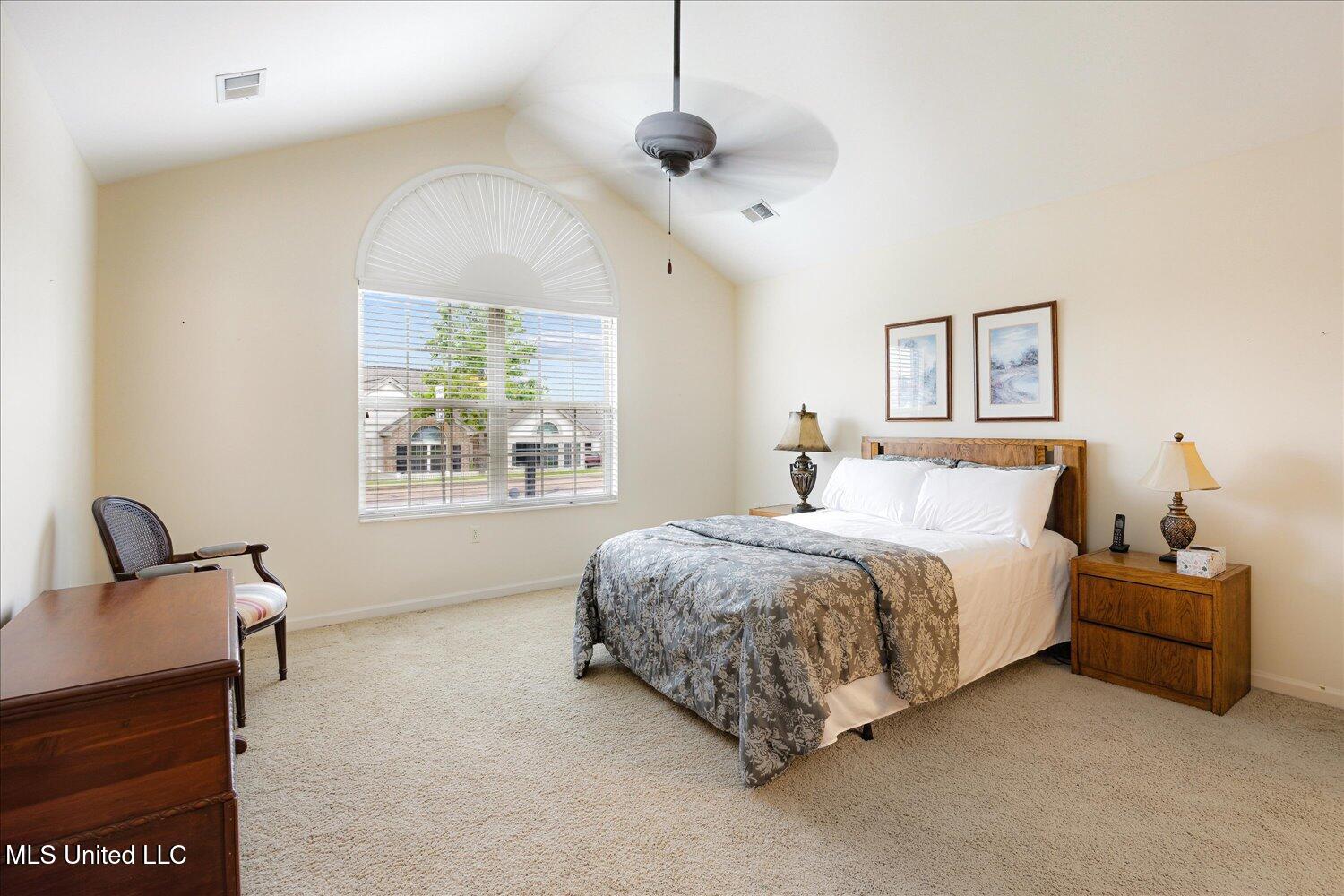 8761 Parkview Oaks Circle, Olive Branch, Mississippi image 23