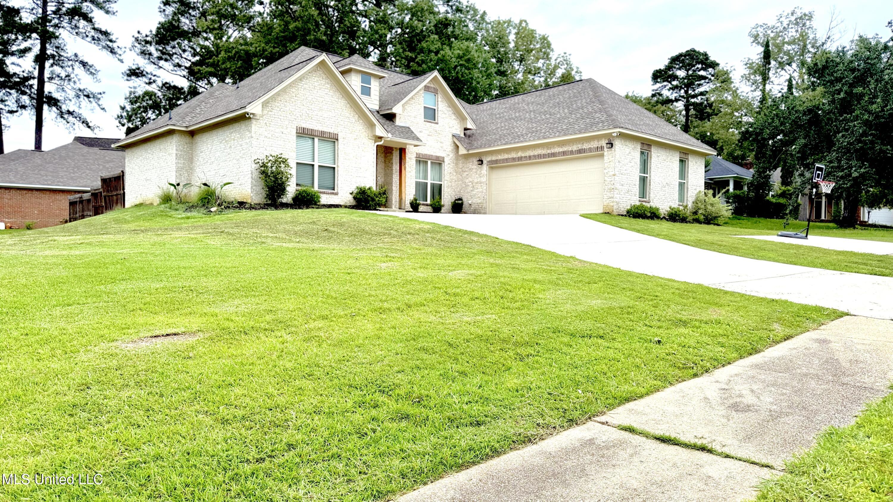 580 Hickory Place, Brandon, Mississippi image 3