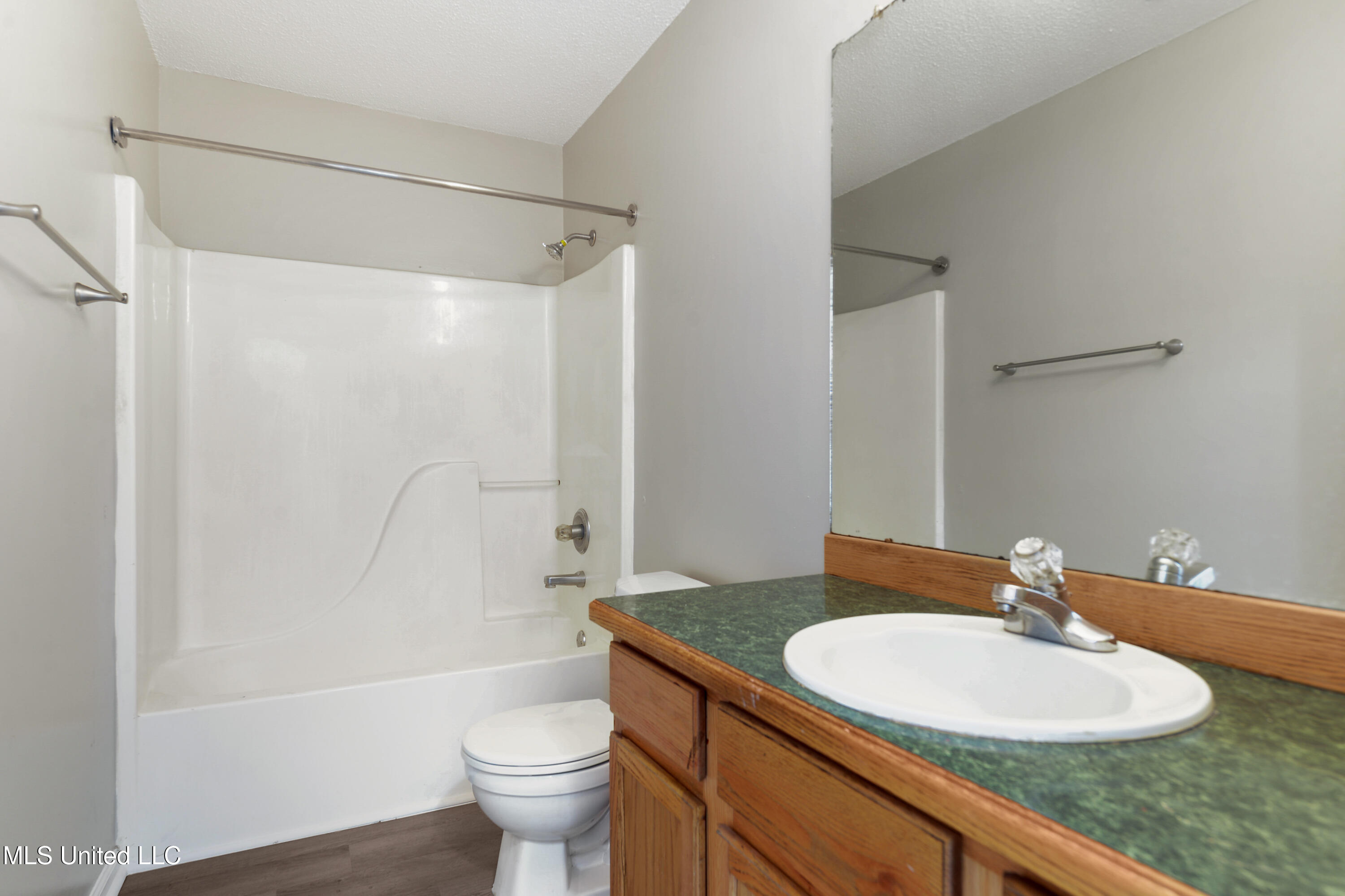 14028 Dundee Cove, Gulfport, Mississippi image 17